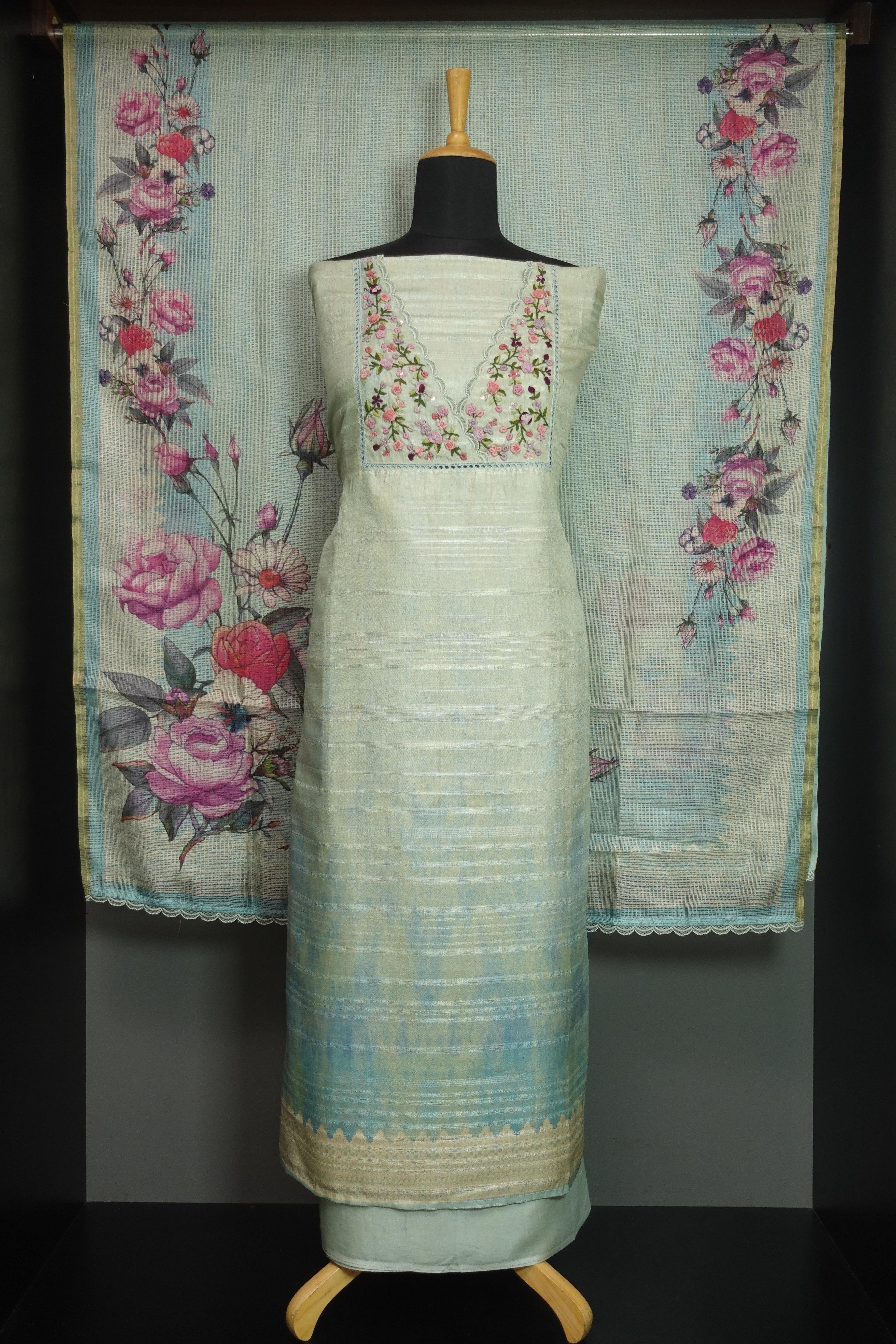 V Neck Line  Emboridery Geecha Tussar Finish Salwar Set | BLD310