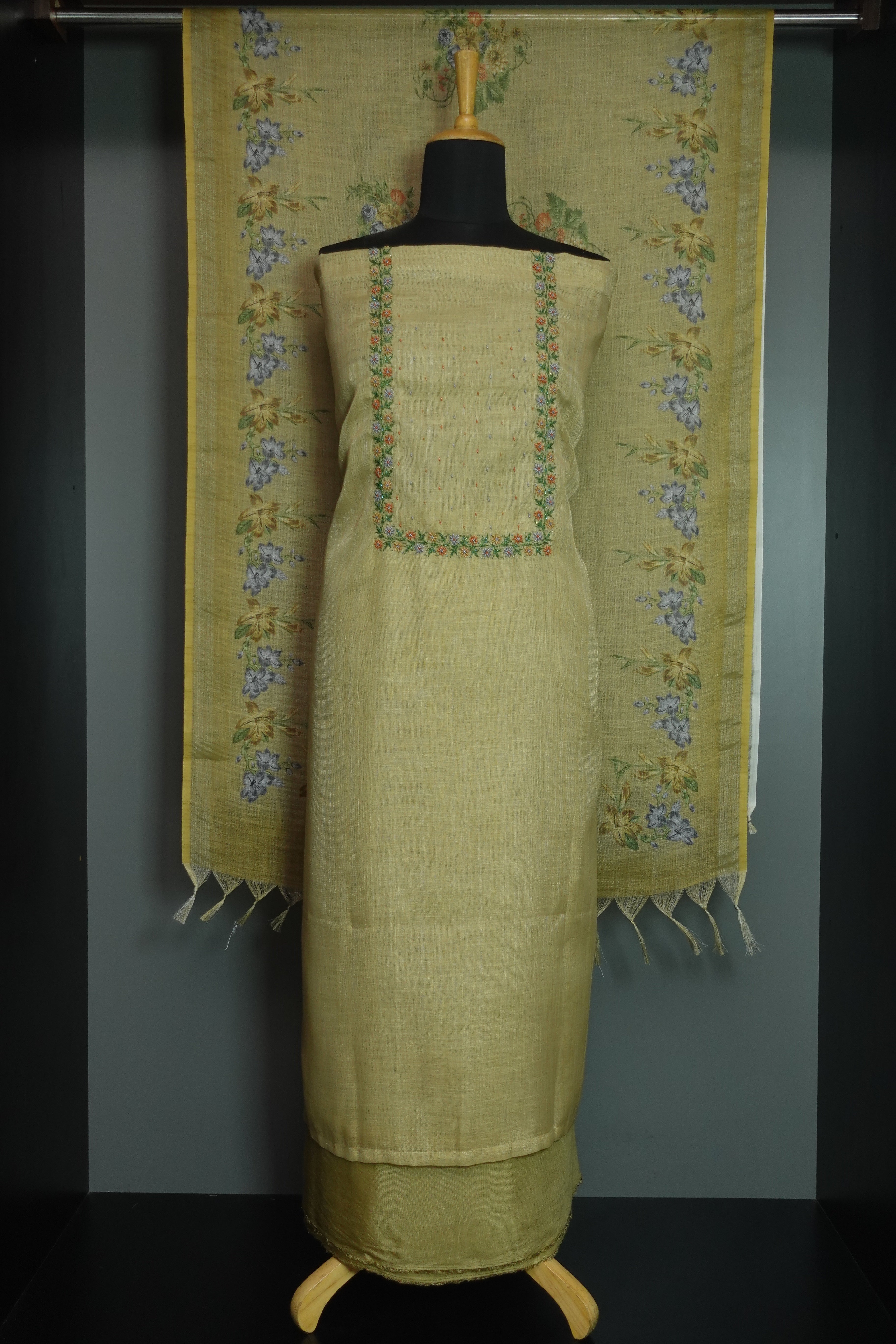 Yoke Embroidery Design Sliver Tissue Salwar Set | KSD145