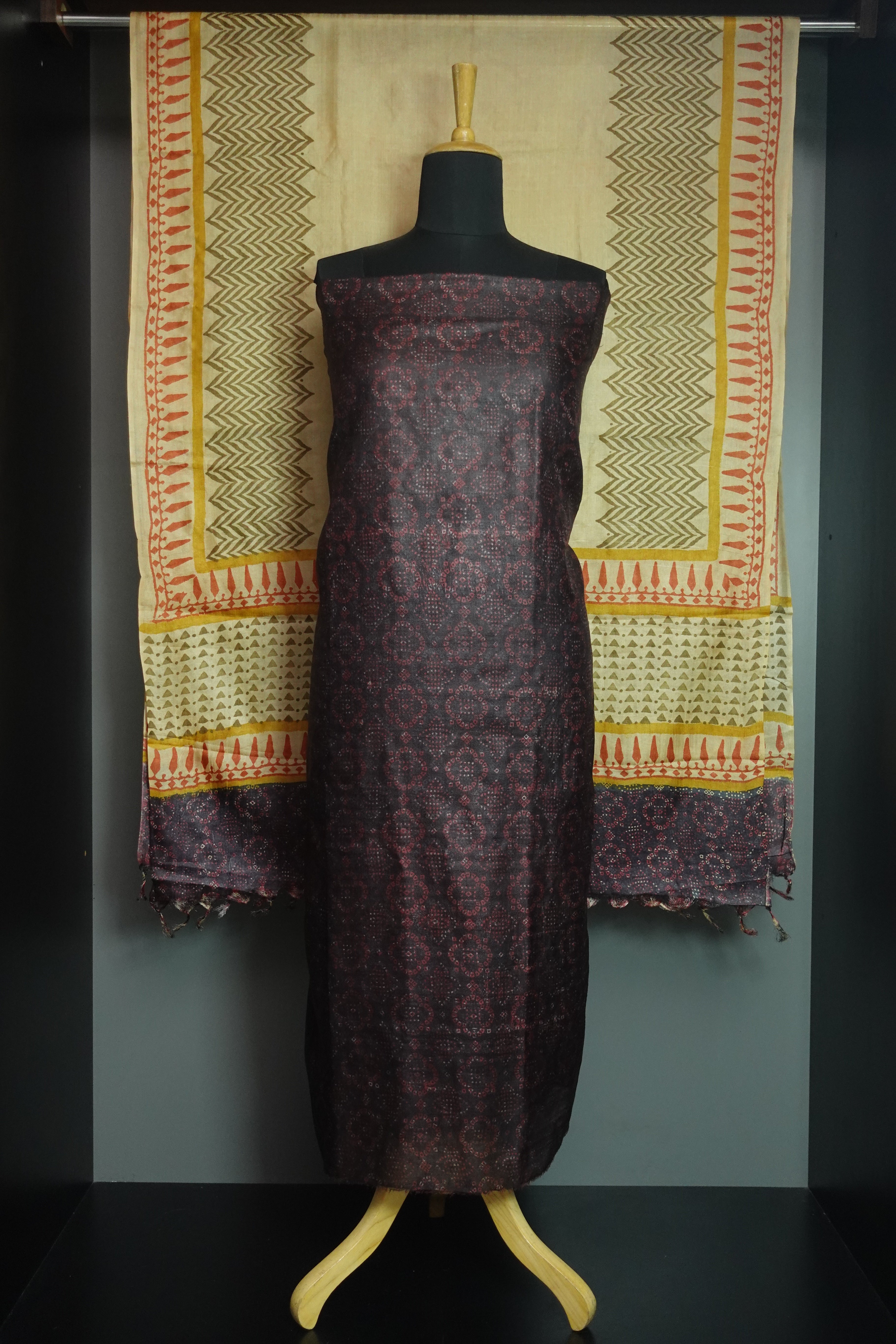 Screen Printed Tussar Salwar Set | AHR189