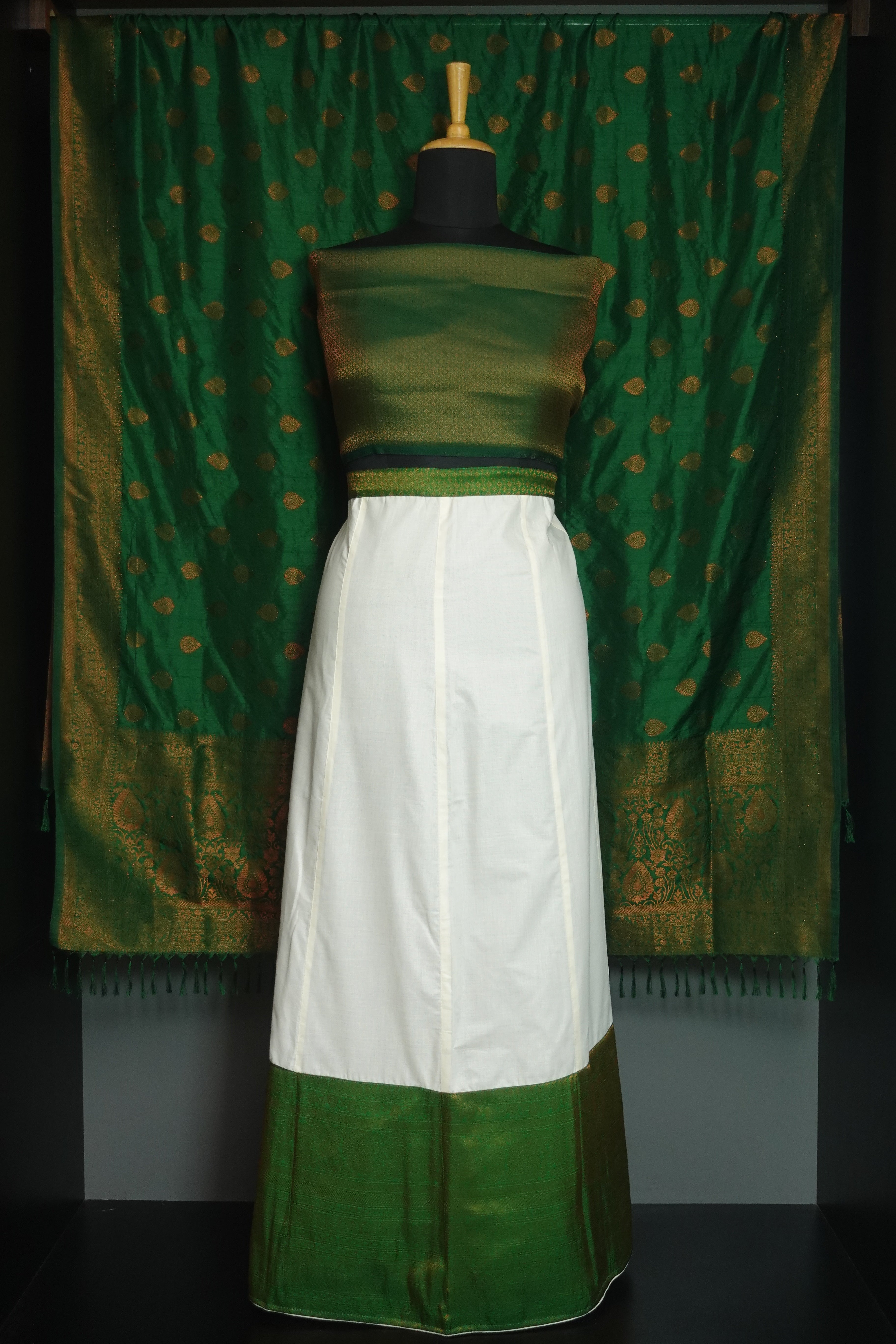 Brocade Patterned Semi Silk & Kerala Cotton Dhavani Set | SBP186