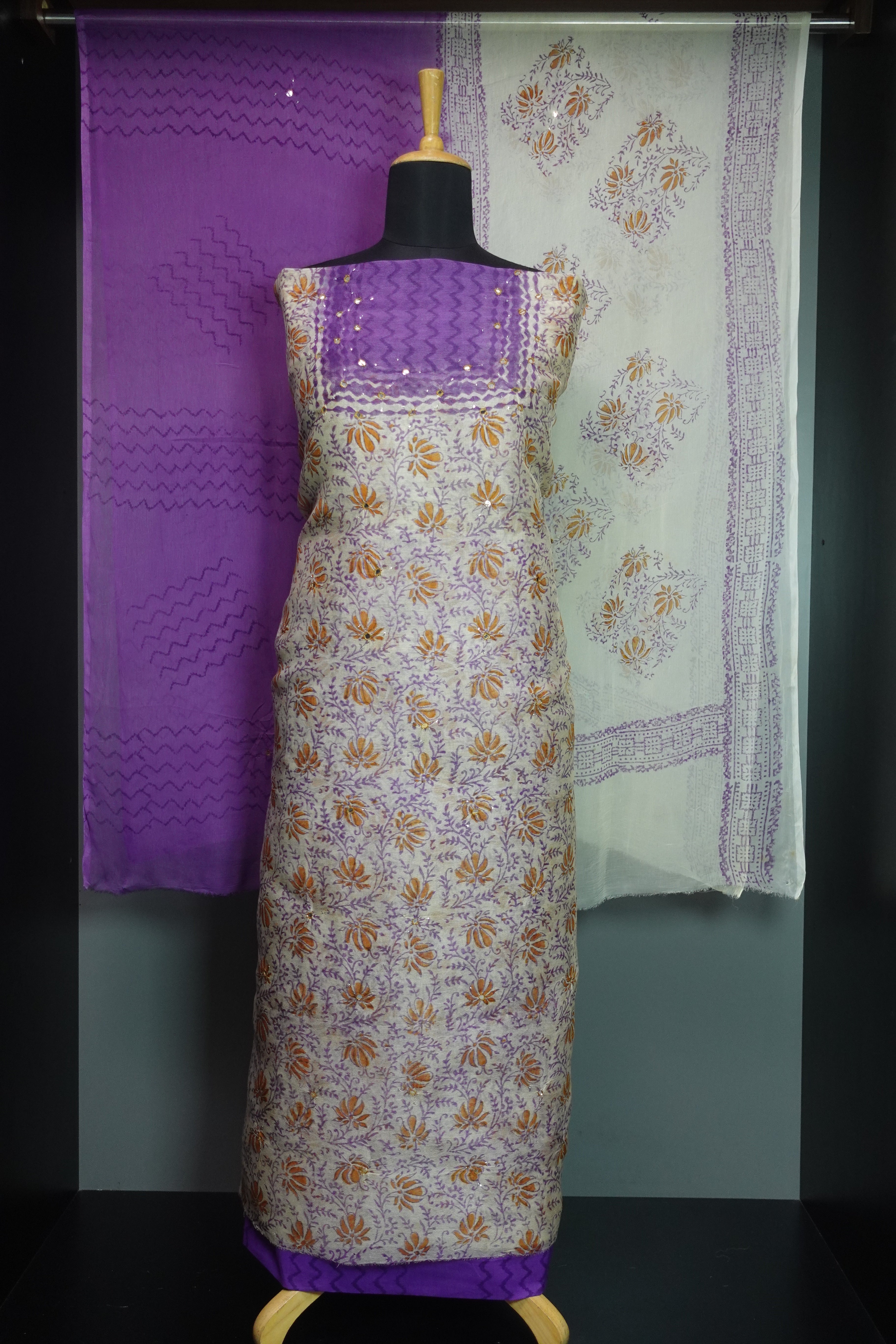 Block Printed With Mirror Work Detailed Salwar Set | PFS305