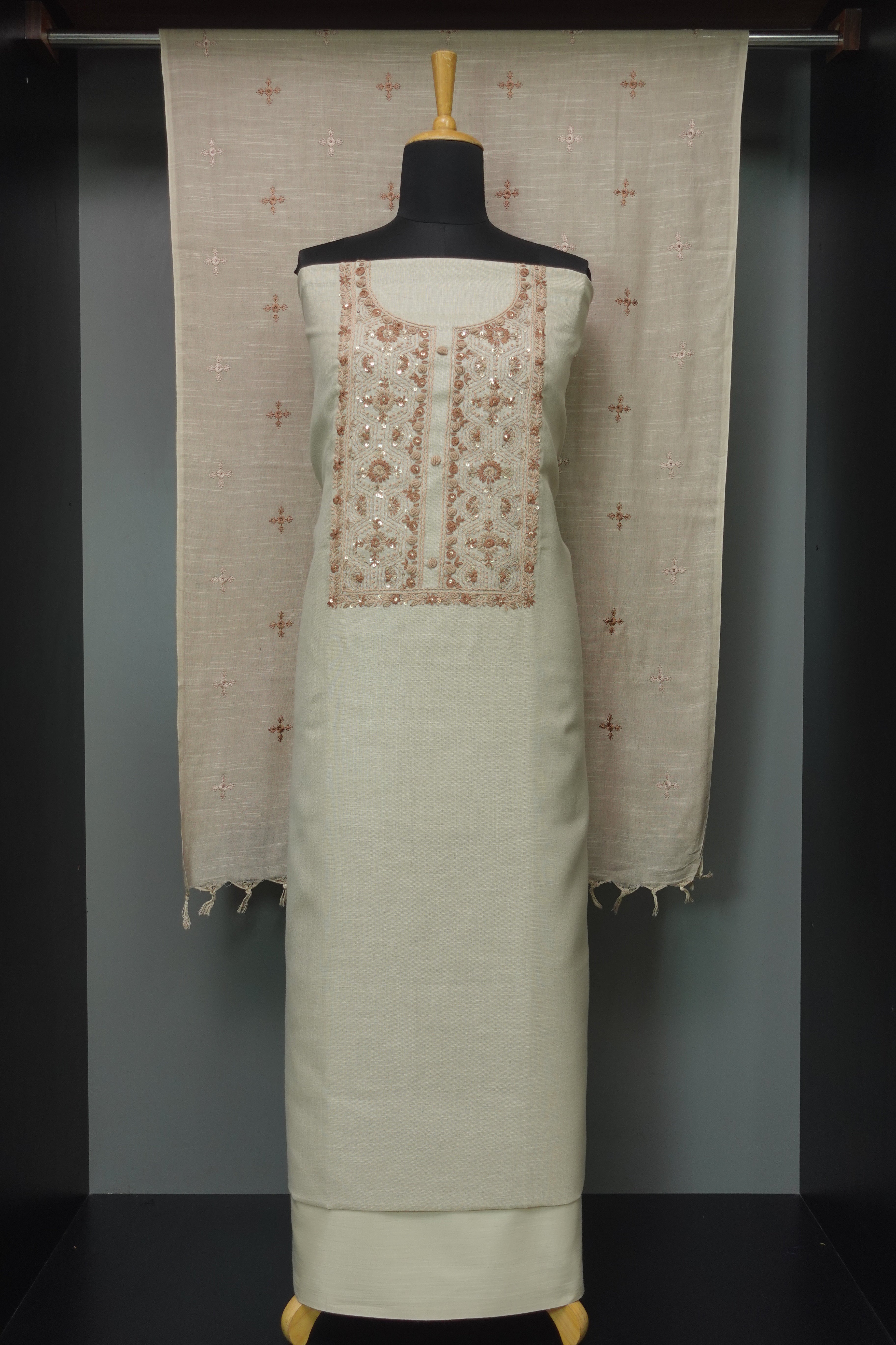 Embroidery Detailed Slub Linen Finish Salwar Set | SW1720