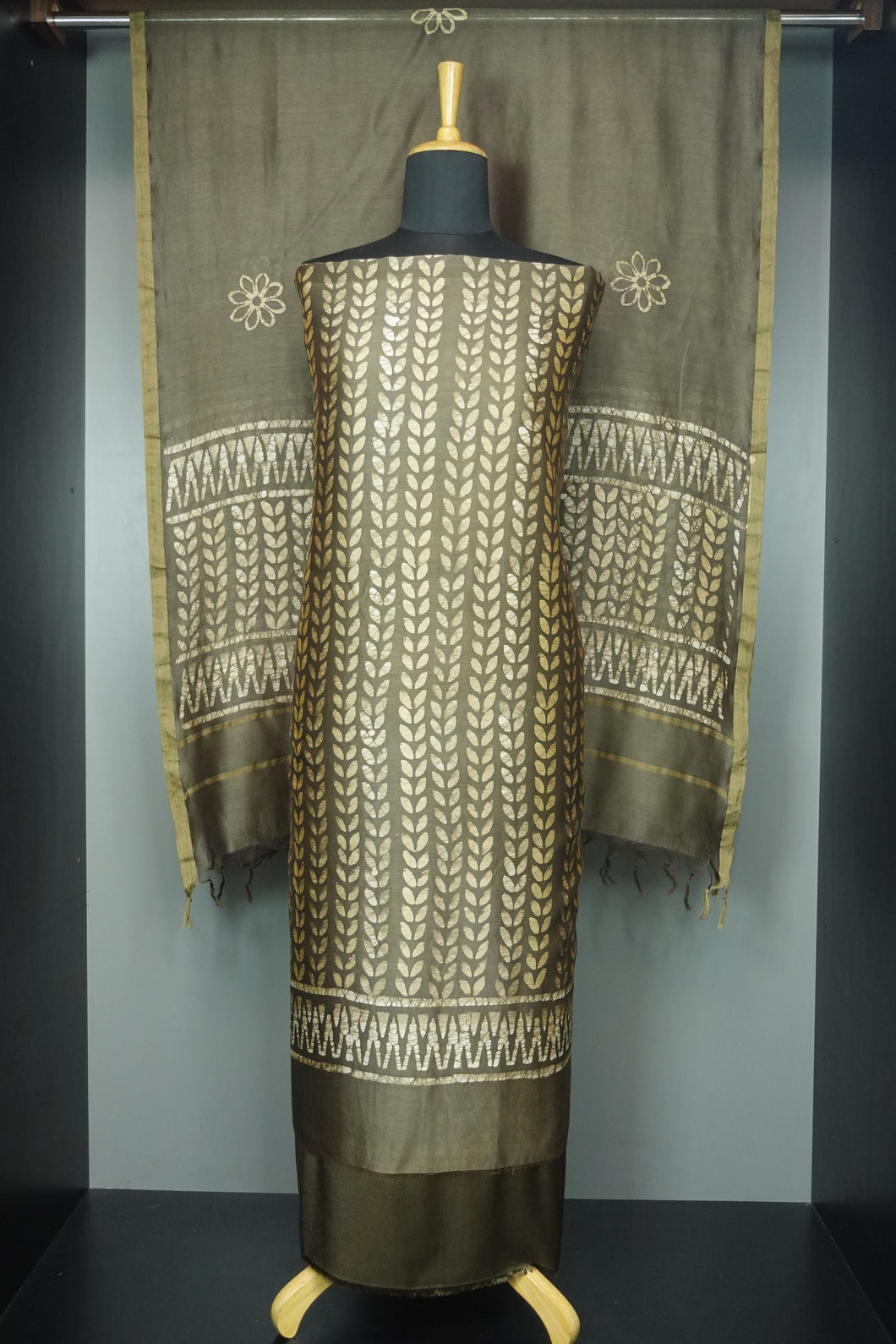 Batik Printed Silk Chanderi Salwar Set | LV181