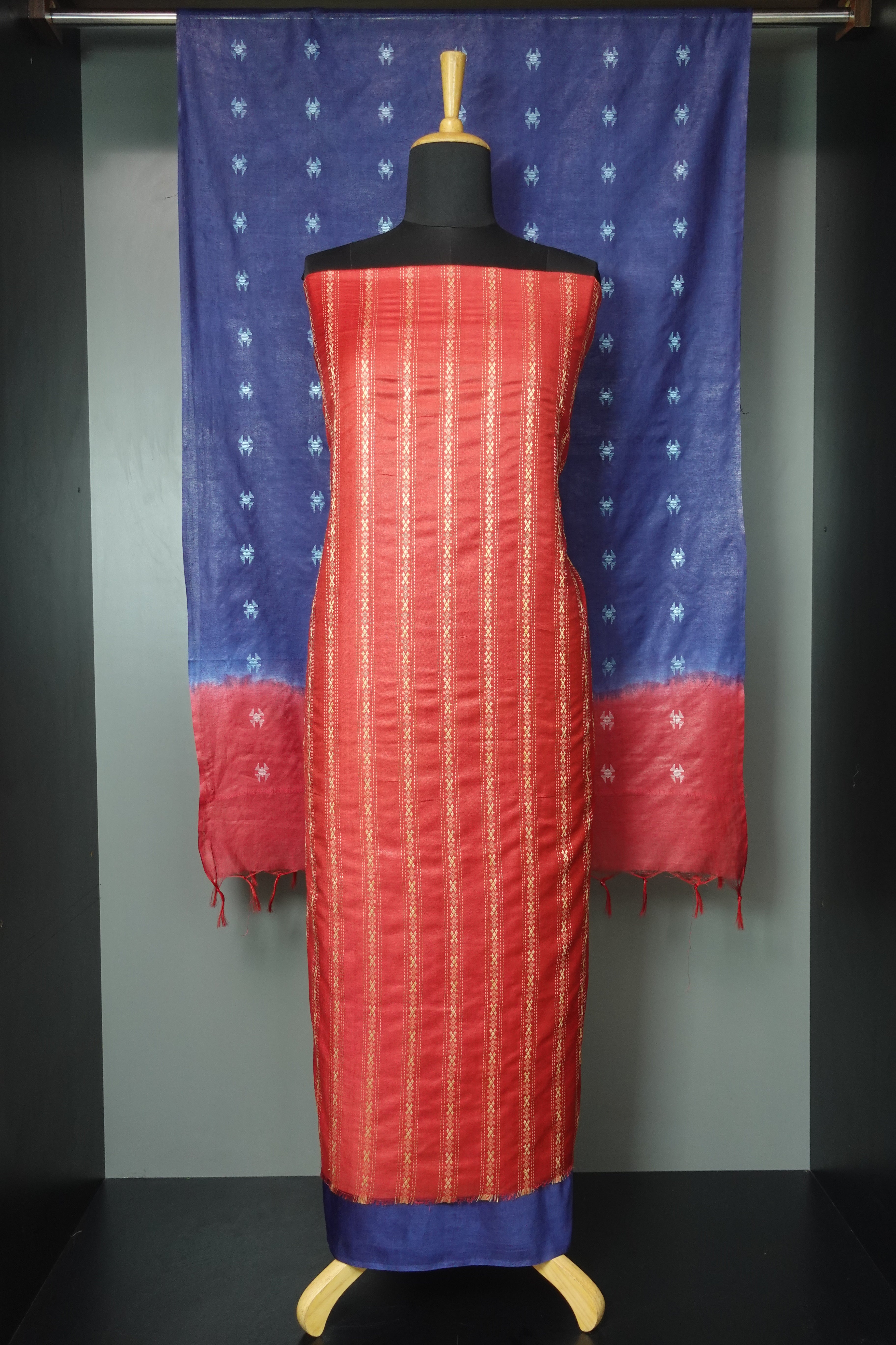 Geometric Patterned Bhagalpuri Linen Salwar Set | NHH274