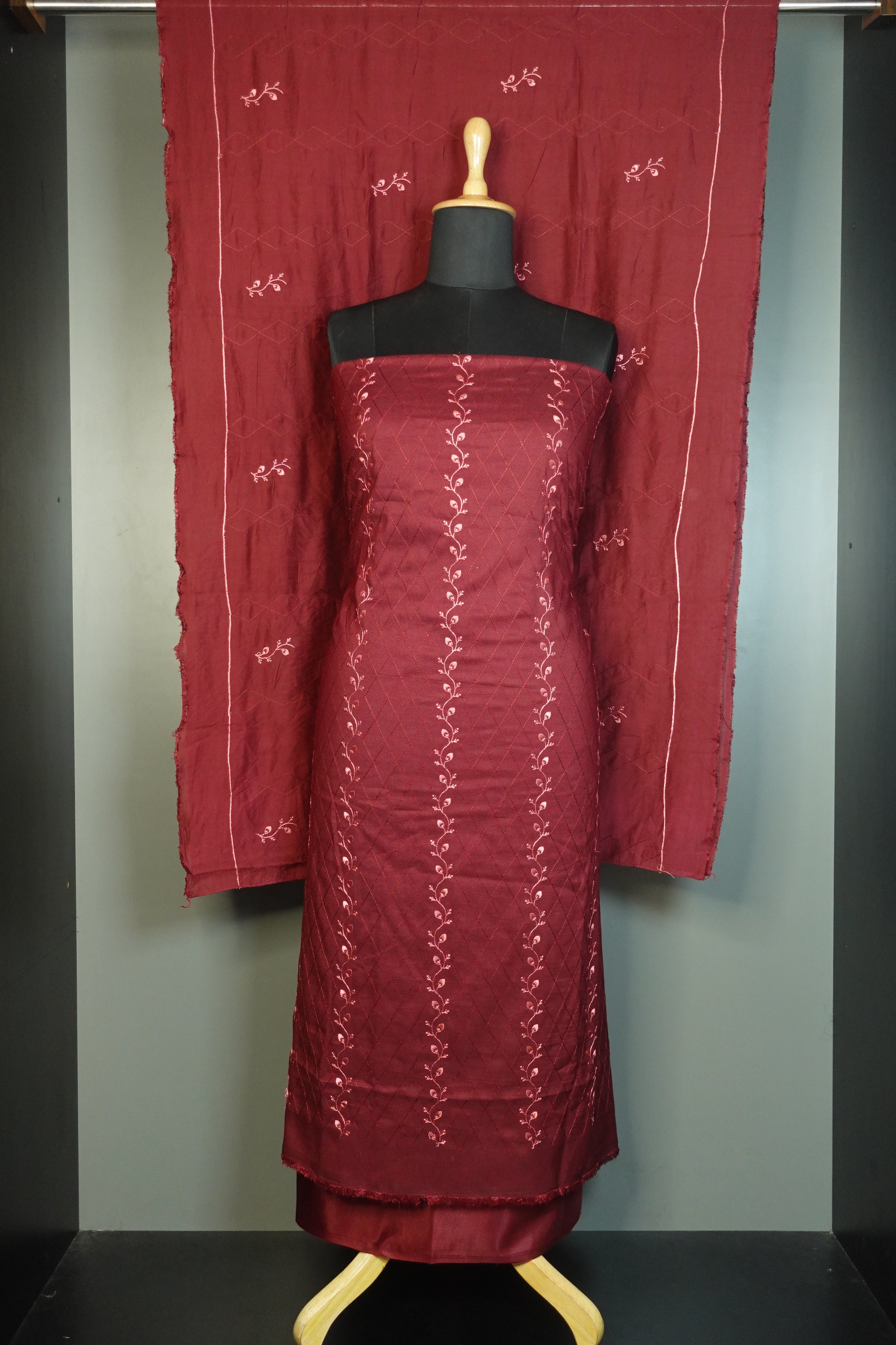 Computerized Floral Jaal Embroidery Semi Silk Salwar Set | YH142