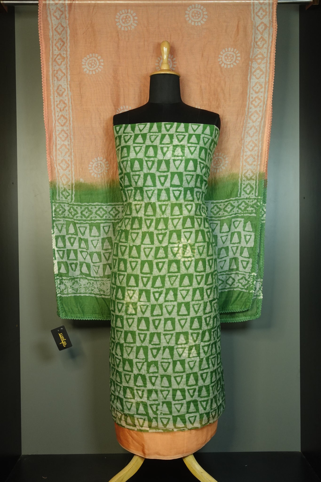 Geometrical Patterned Cotton Feeding Kurta