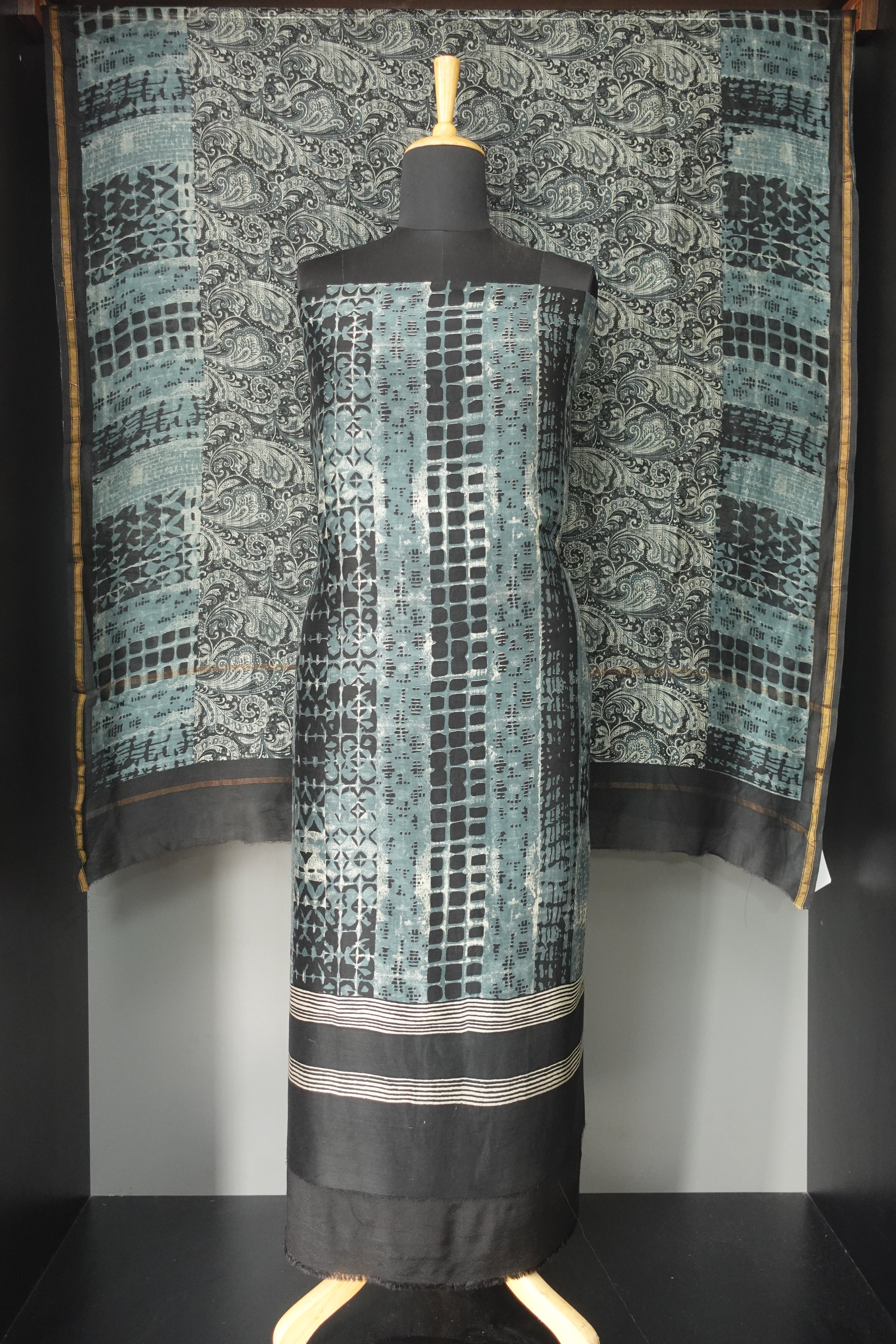 Block Printed Pattern Chanderi Silk Salwar Set | LV257