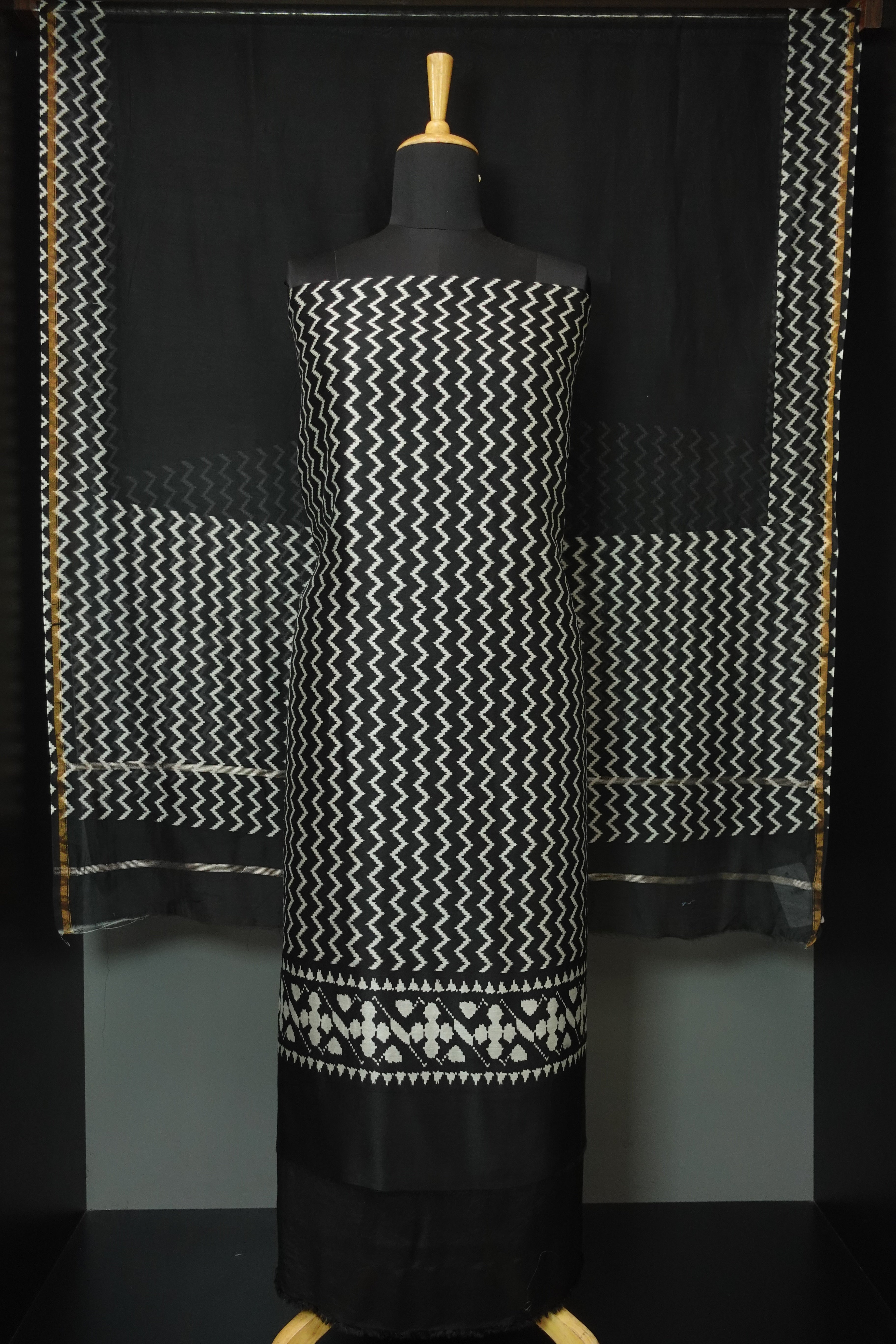 Zigzag Pattern Chanderi Silk Salwar Set | LV263