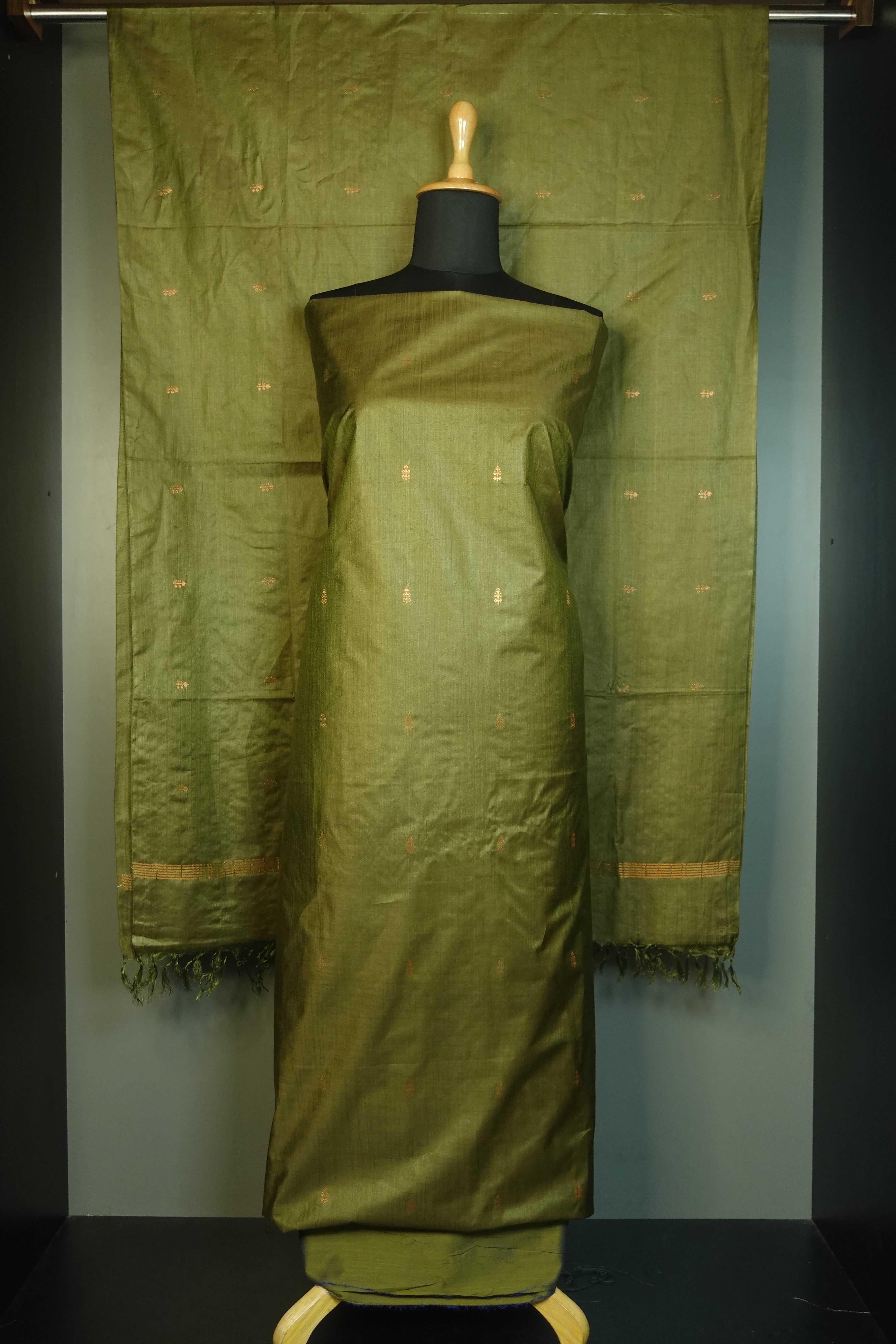 Copper Zari Weaved Buta Pattern Tussar Salwar Set | ACT1129