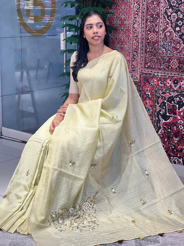 Floral Hand Embroidery Detailed Green Silk Saree | BLD1234
