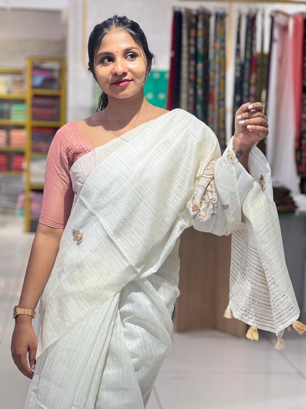 Floral Hand Embroidery Detailed Green Silk Saree | BLD1235