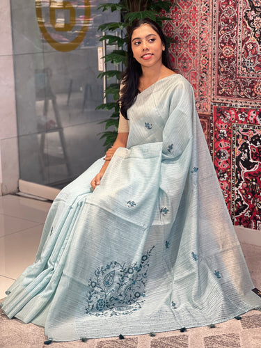 Floral Hand Embroidery Detailed Green Silk Saree | BLD1236