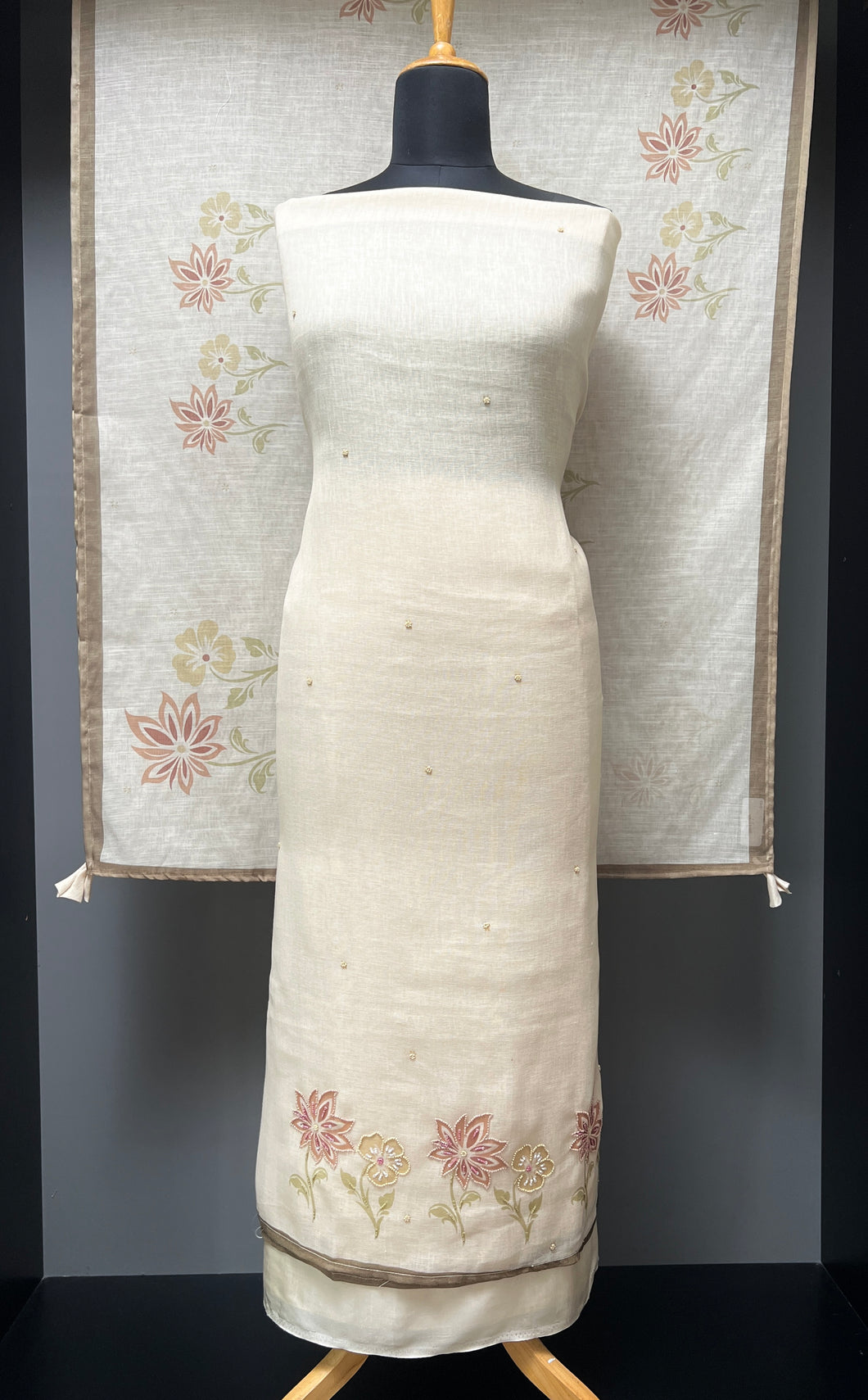 Floral Digital Printed With Beads Highlighted Linen Salwar Set | BLD1426