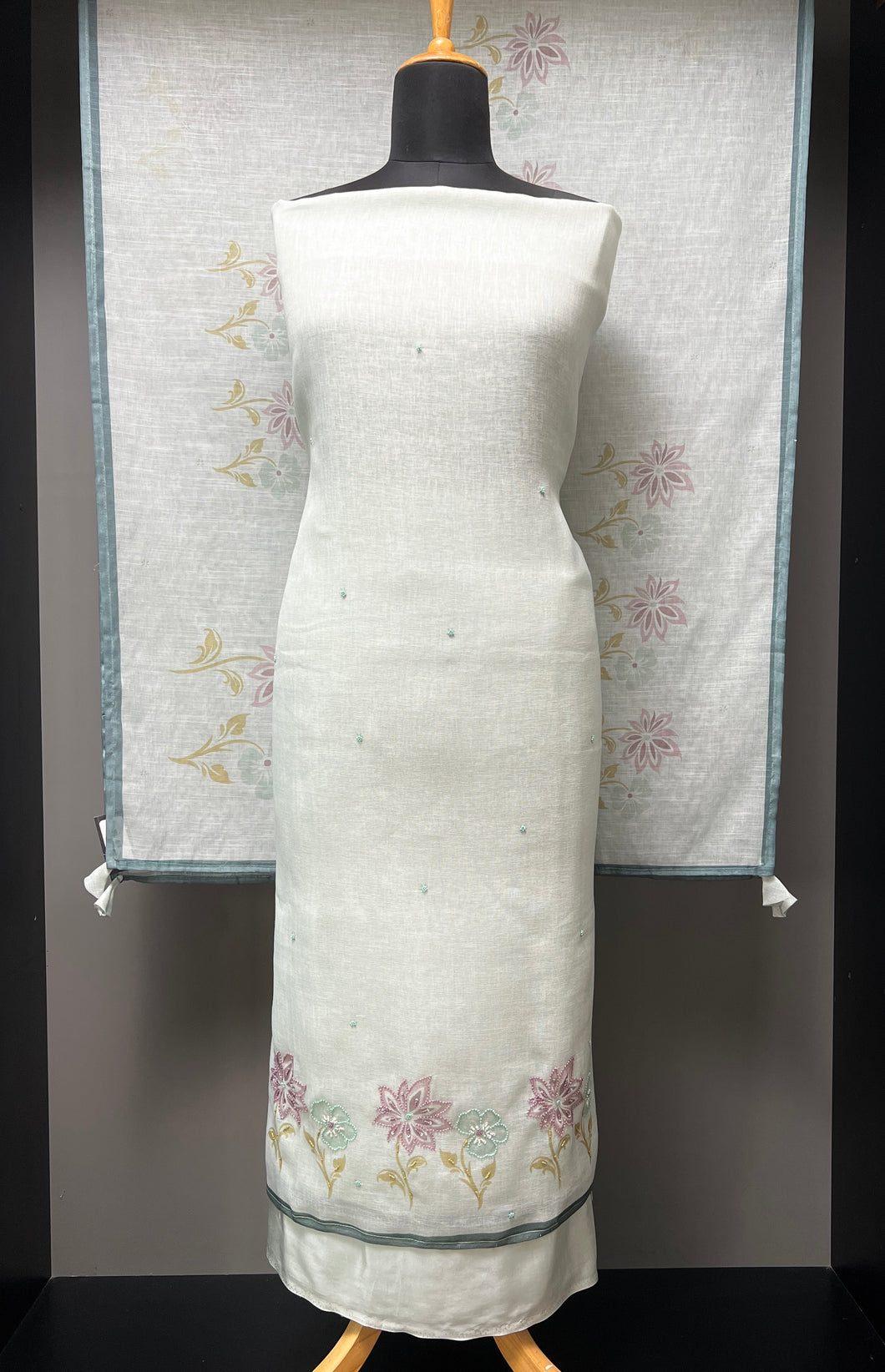Floral Digital Printed With Beads Highlighted Linen Salwar Set | BLD1427
