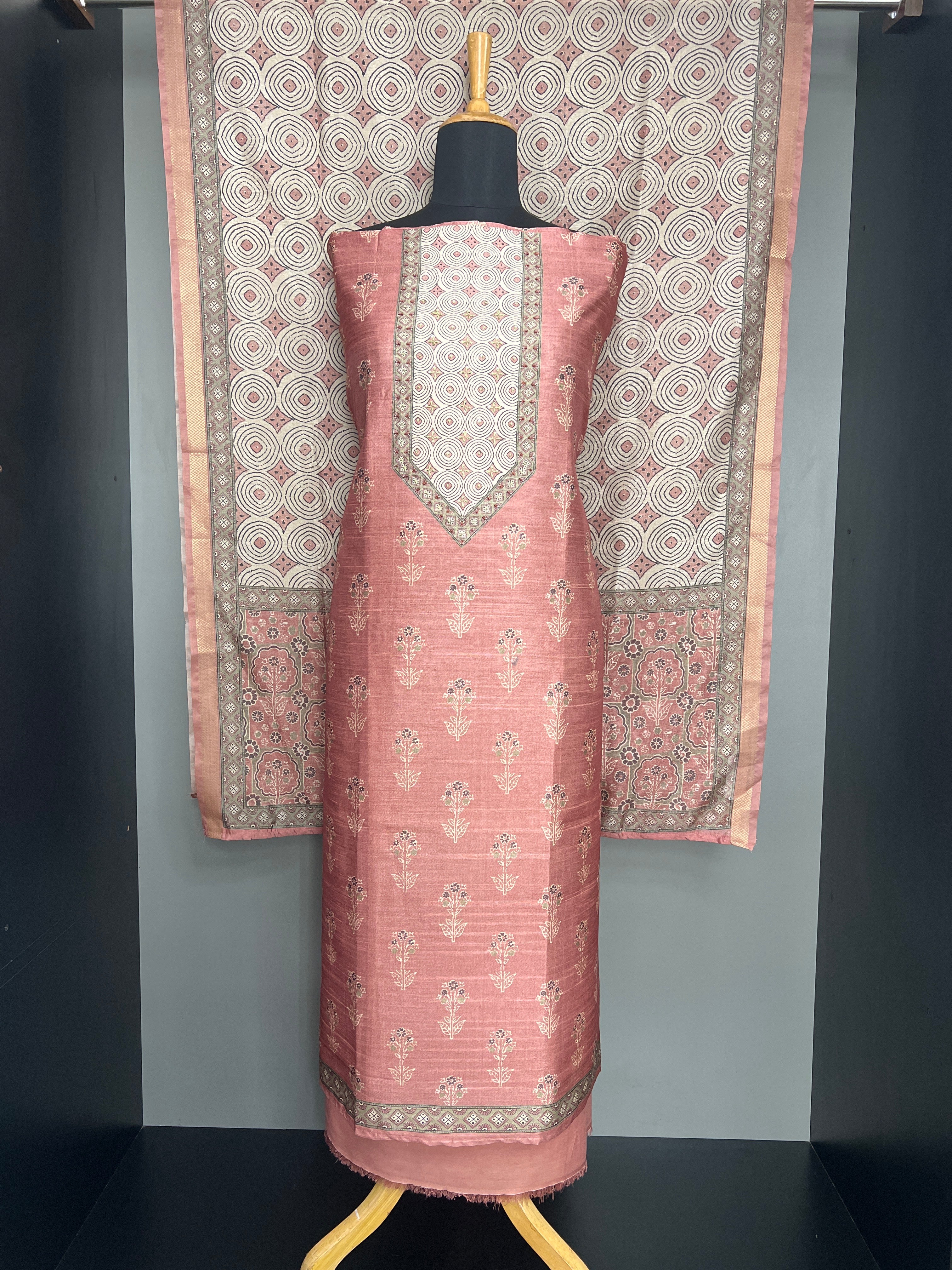 Floral Printed Design Semi Tussar Salwar Set | SW2522