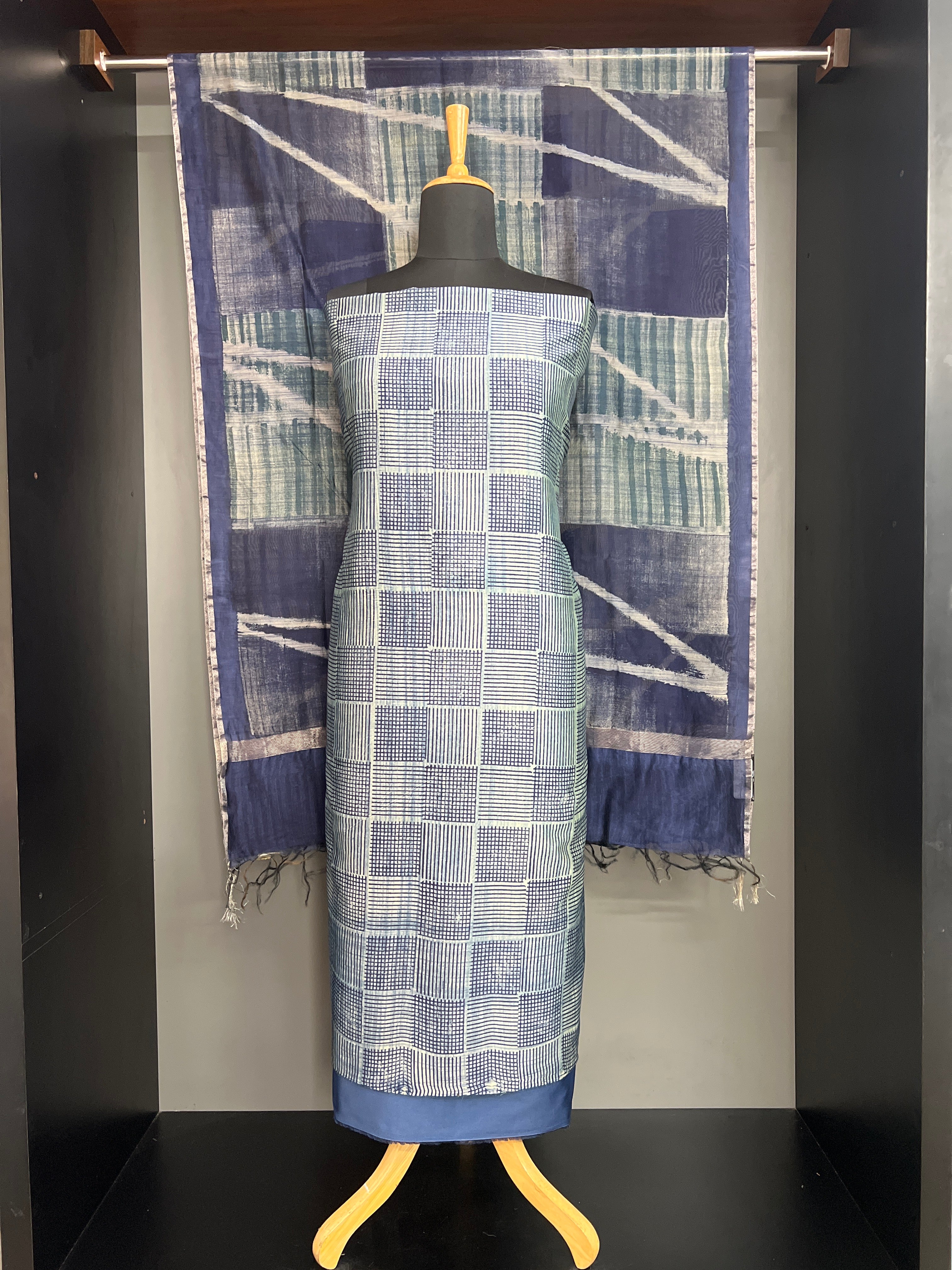 Check Pattern Silk Chanderi Salwar Set | YNG1561
