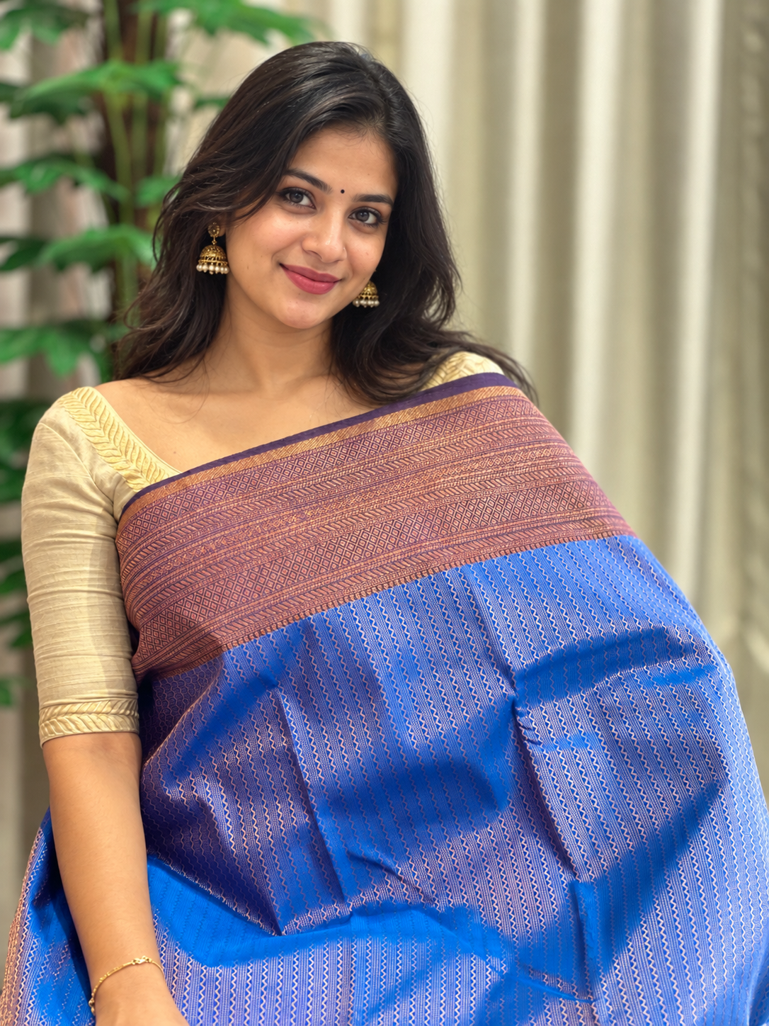 Hand Woven Kanchipuram Saree | OM250