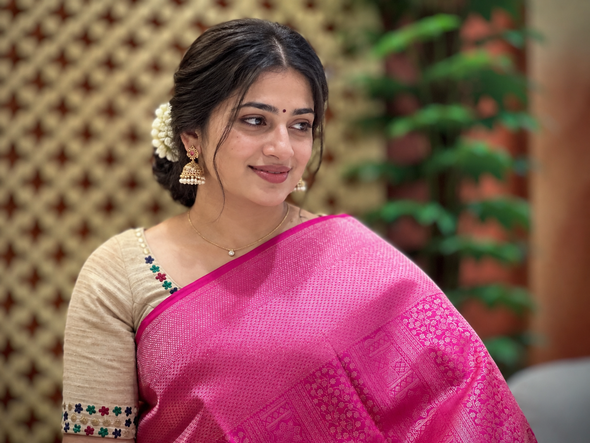 Traditional Floral Patterned Handloom Kanchipuram Saree | SME195