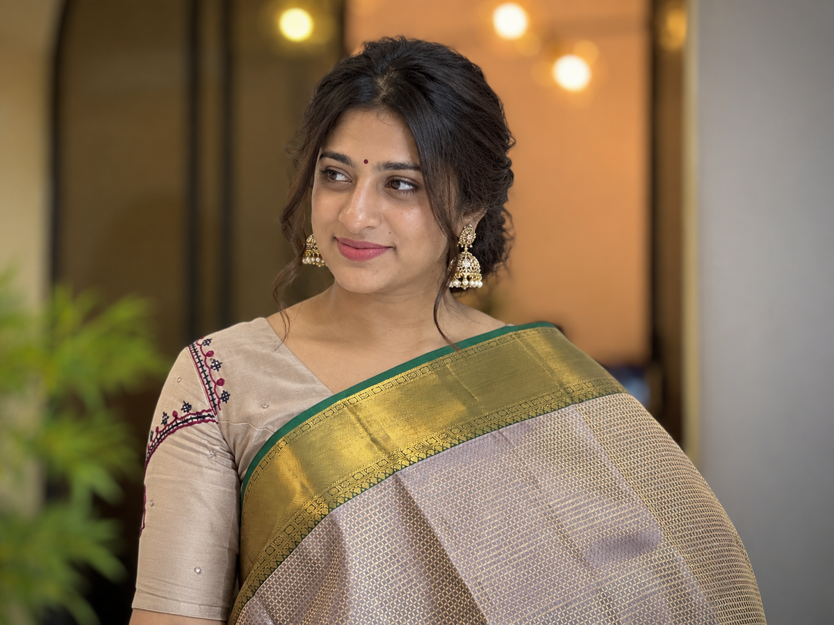 Traditional Check Weaving Hand Woven Kanchipuram Saree | OM142
