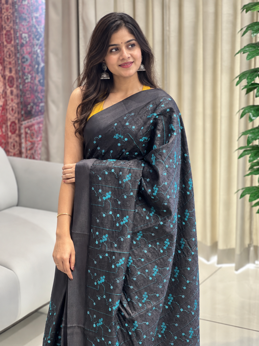 Point Embroidery Floral Detailed Tussar Saree | HS1285