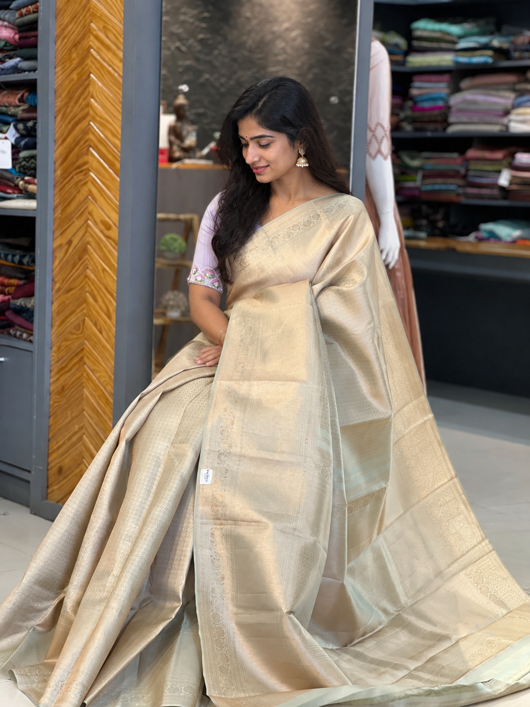 Light Golden Zari Weaved Kanchipuram Saree | HH101