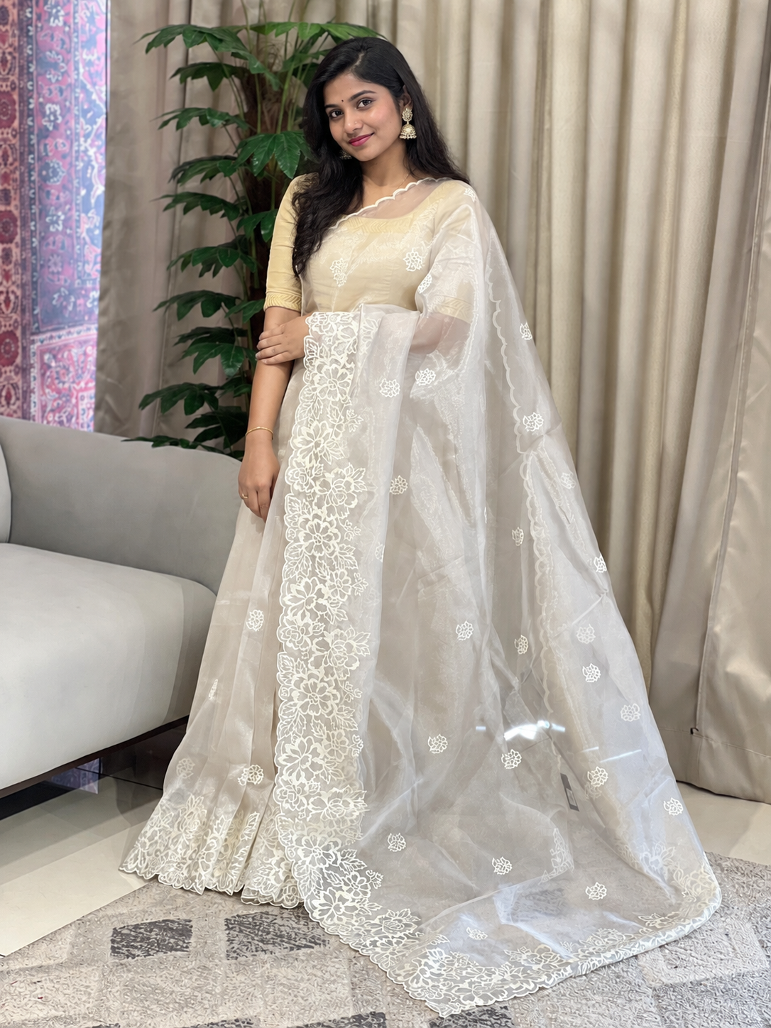 Floral Embroidery Detailed Shimmer Organza Saree | BLD1615