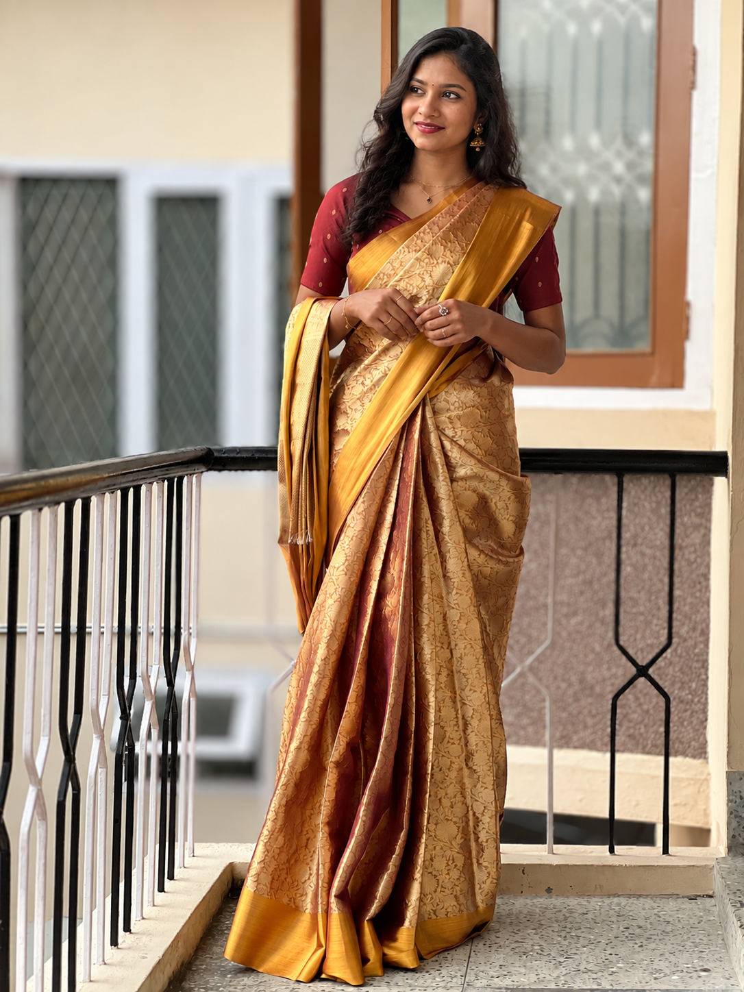 Antique Zari Weaved Banarasi Saree | NN117