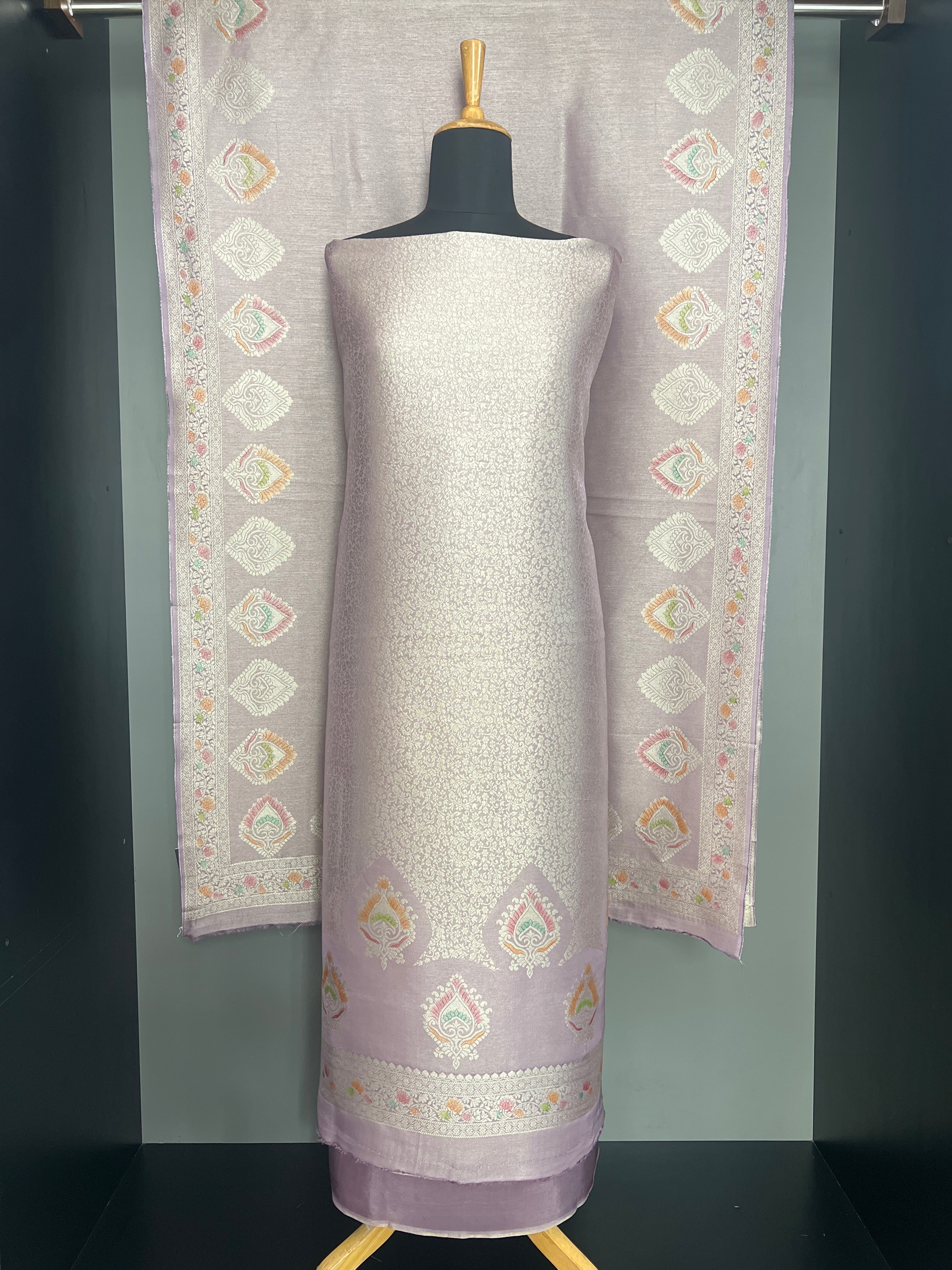 Banarasi Woven Semi Silk Saree | EG158