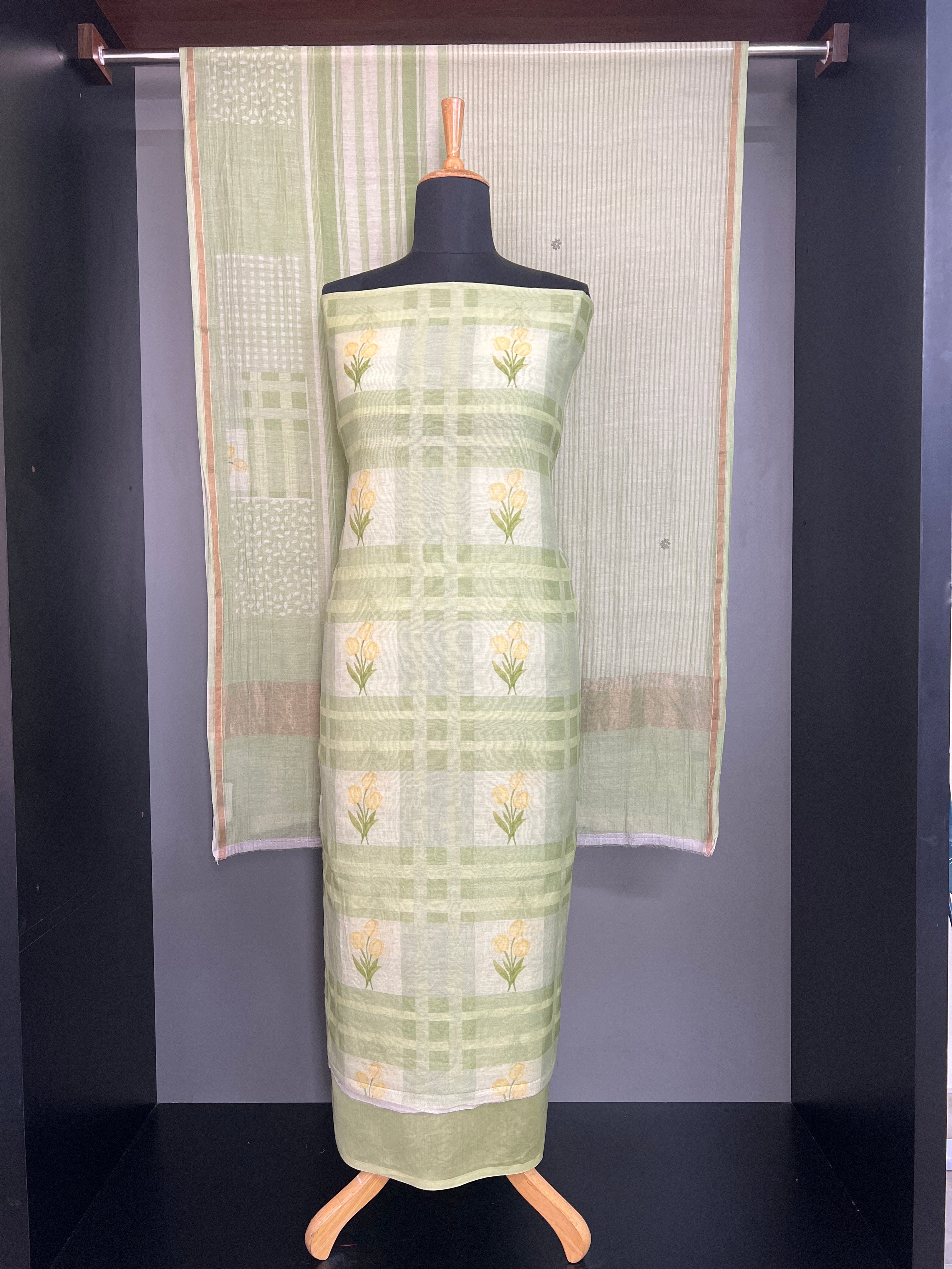 Floral Digital Printed Chanderi Salwar Set | YNG1453
