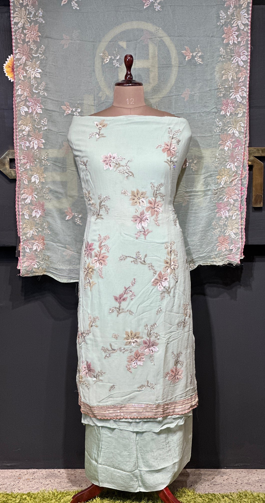 Floral Embroidery With Sequins Detailed Georgette Salwar Set | GE146