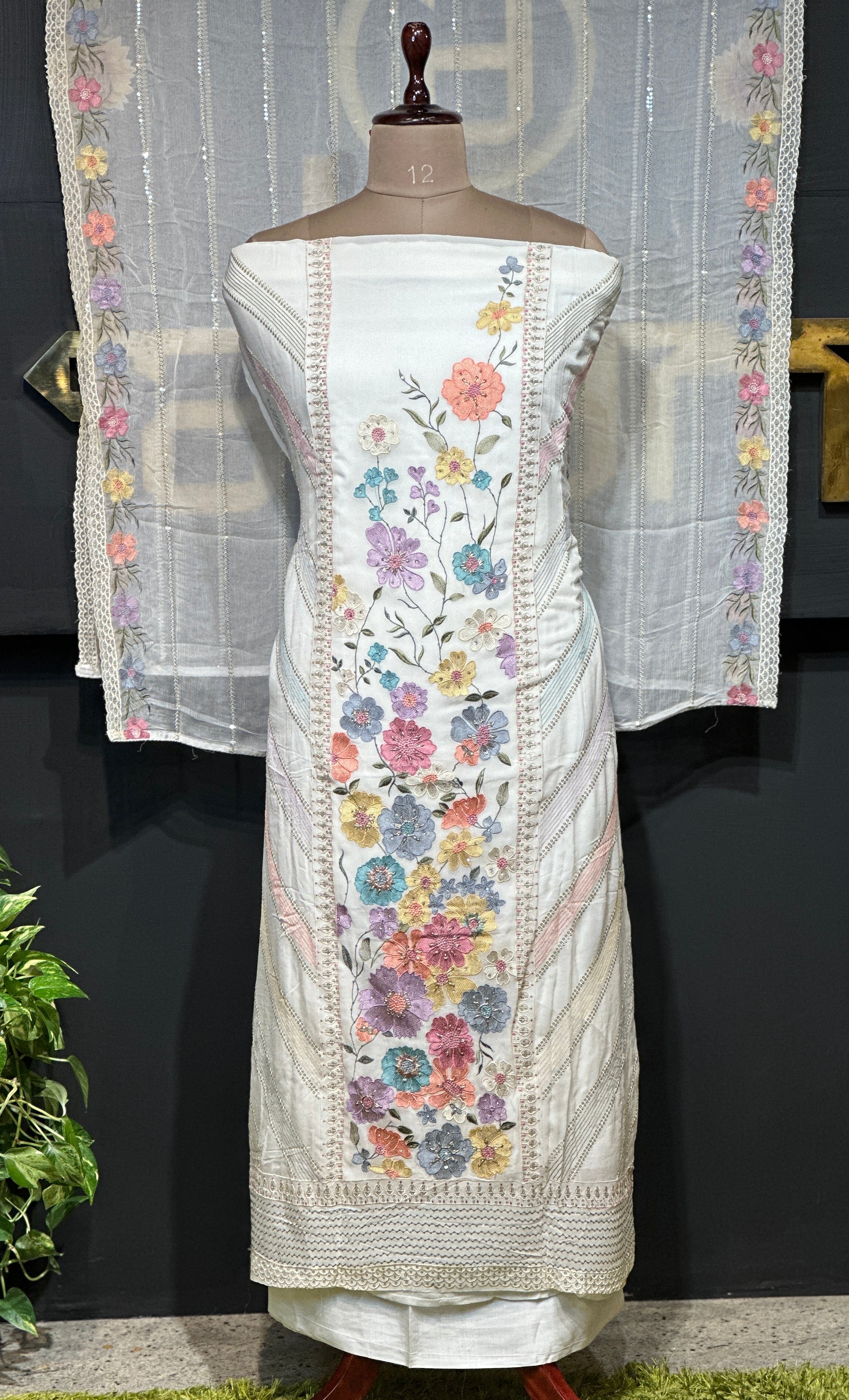 Floral Embroidery With Stone Detailed Georgette Salwar Set | GE153