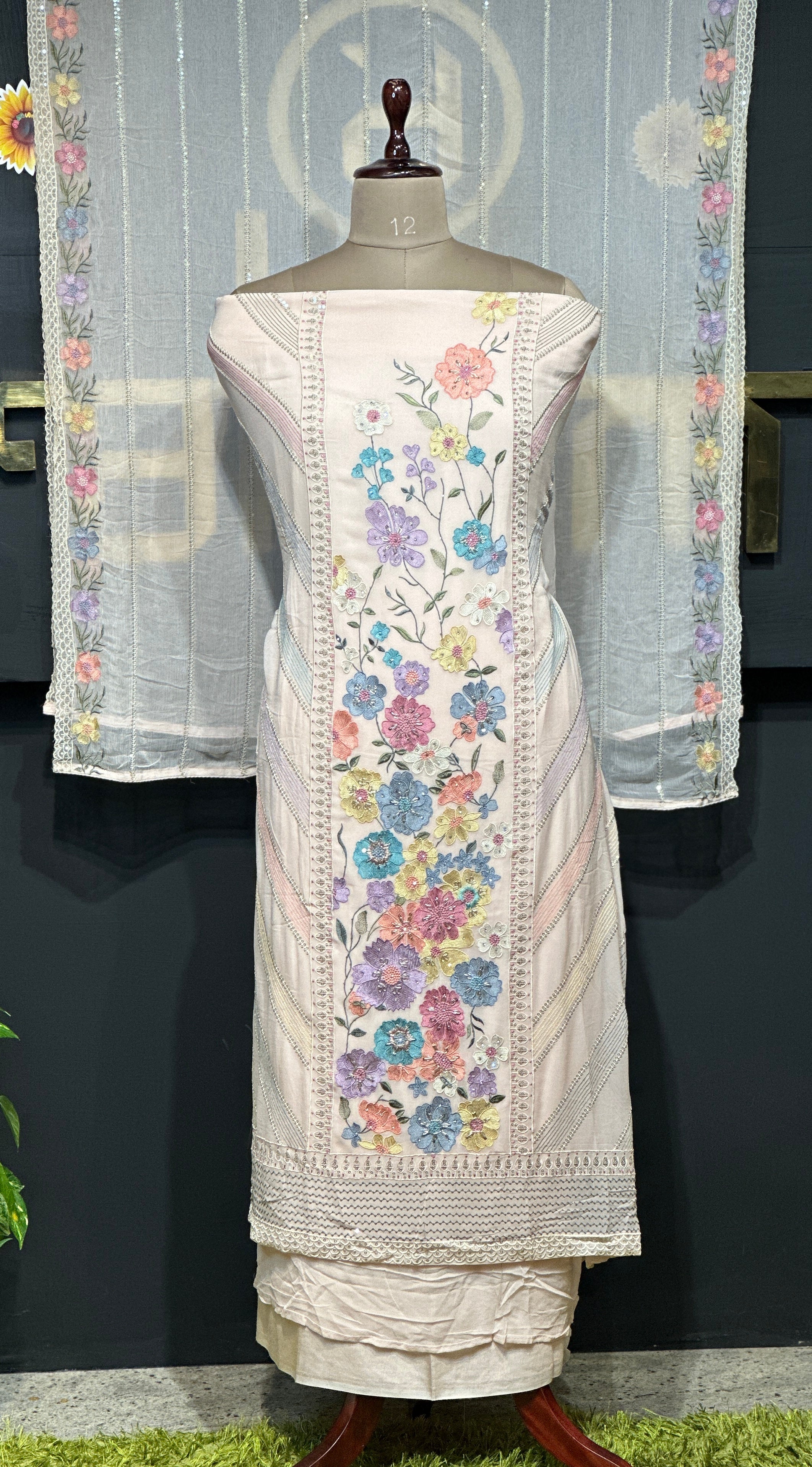 Floral Embroidery With Stone Detailed Georgette Salwar Set | GE156