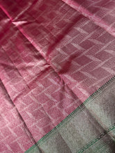 Geometric Patterned Handloom Kanchipuram Saree | OM177