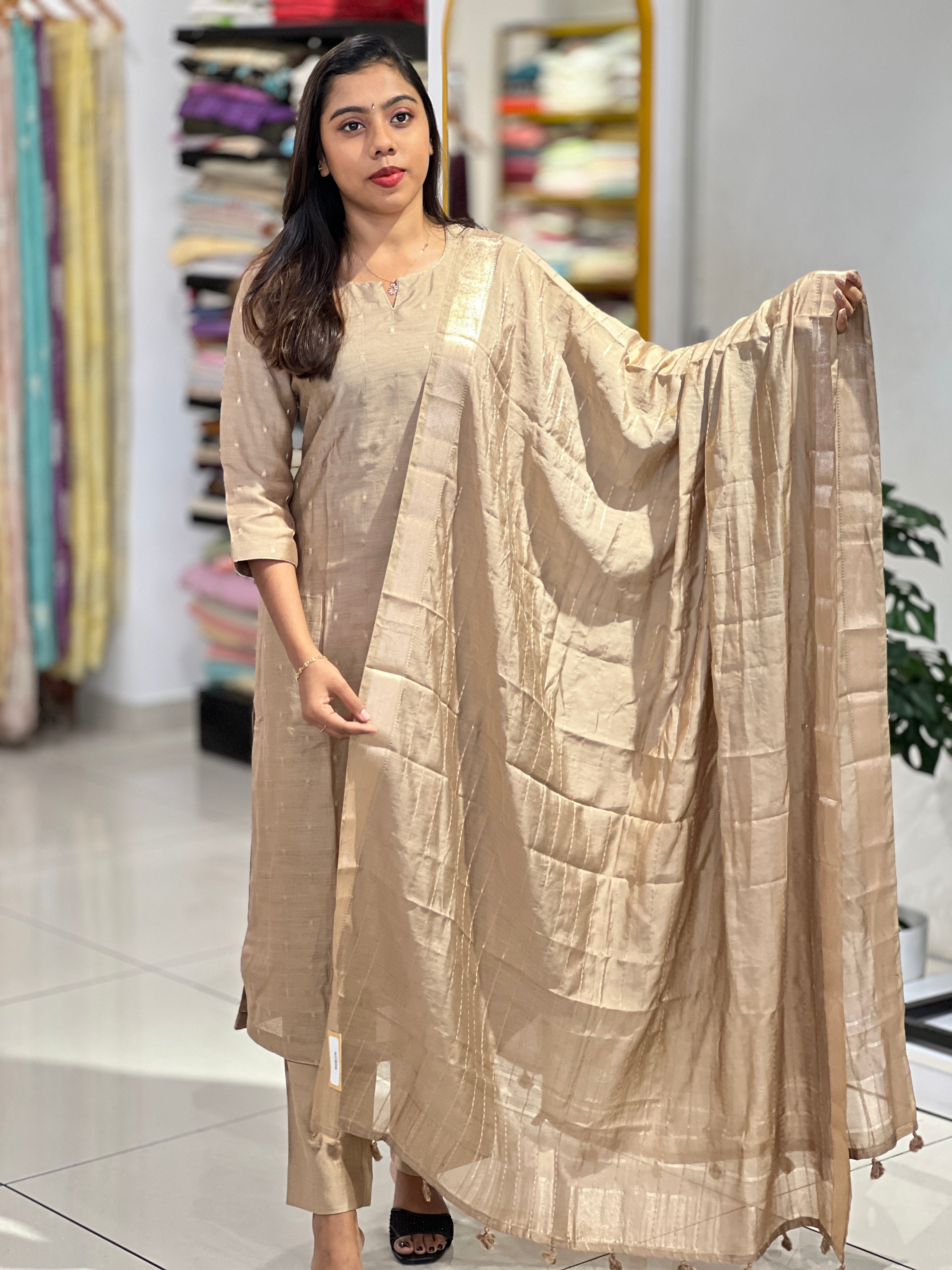 Scattered Buta Detailed Chanderi Finish Kurta Set | YNG1154