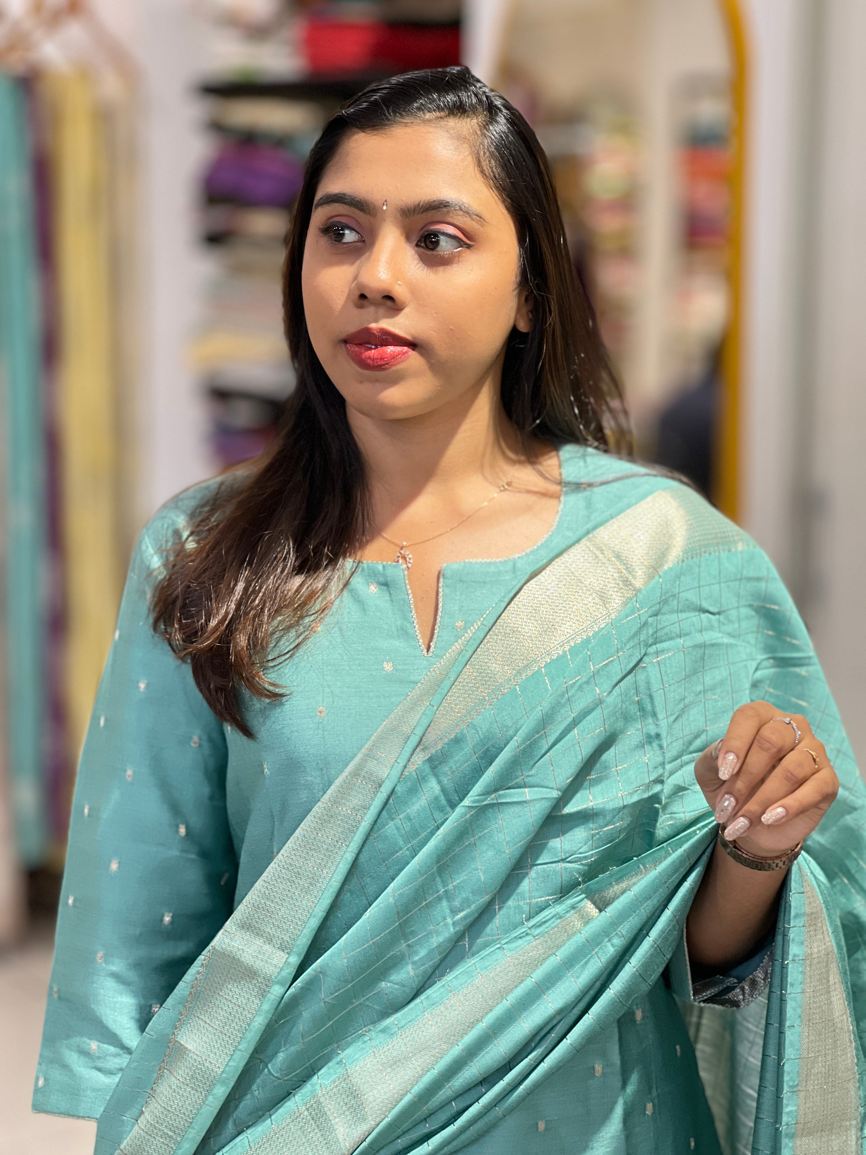 Scattered Buta Detailed Chanderi Finish Kurta Set | YNG1157