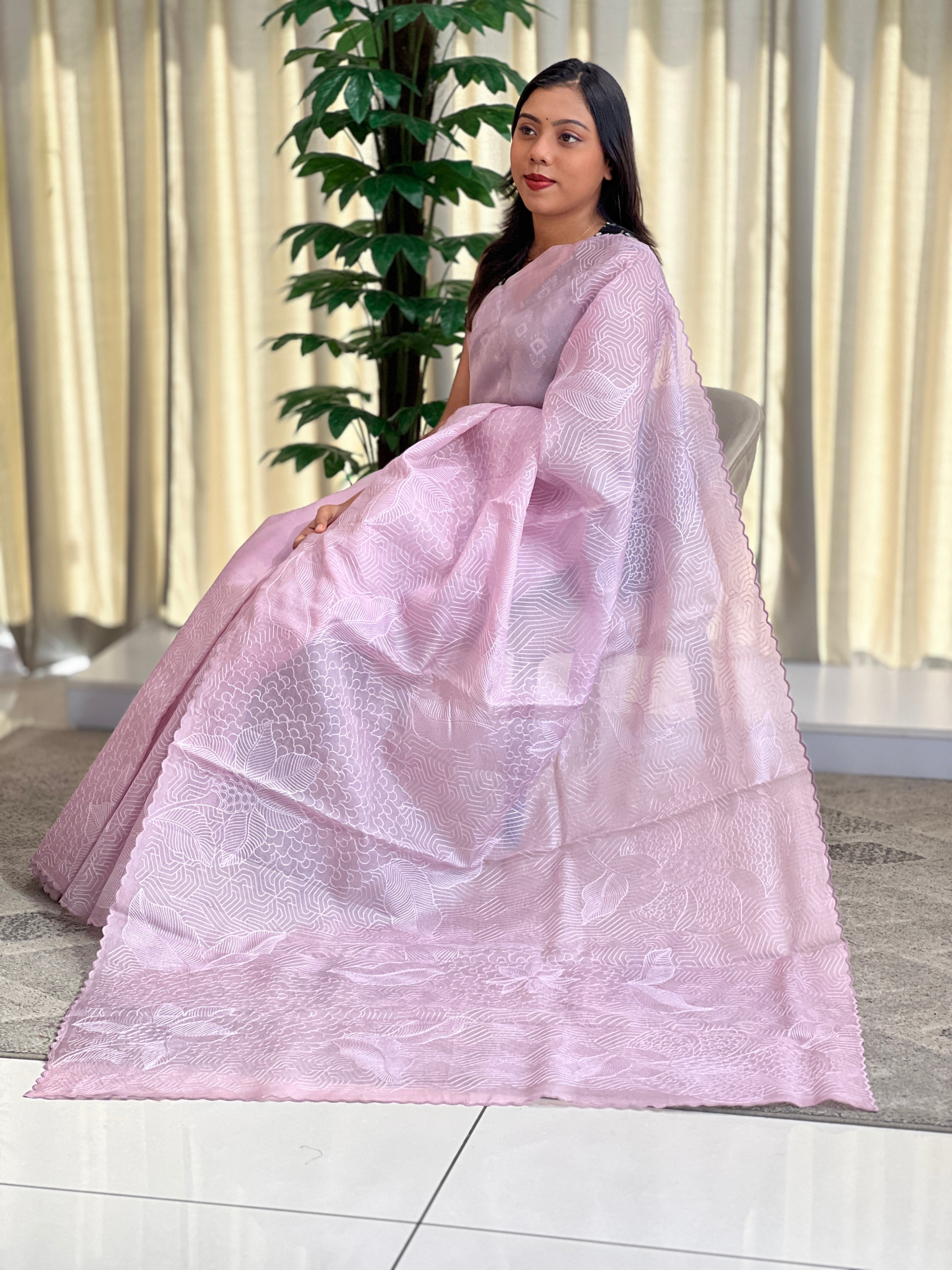 Machine Embroidered Pattern Organza Saree | YNG1559