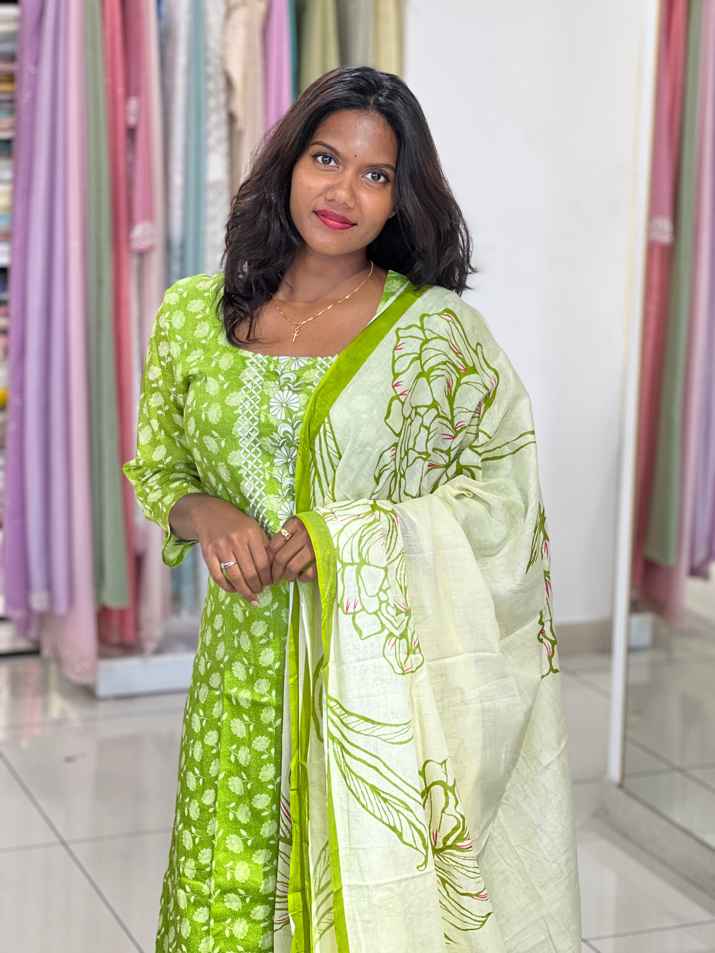 Floral Printed Pattern Cotton Kurta Set | IHP105