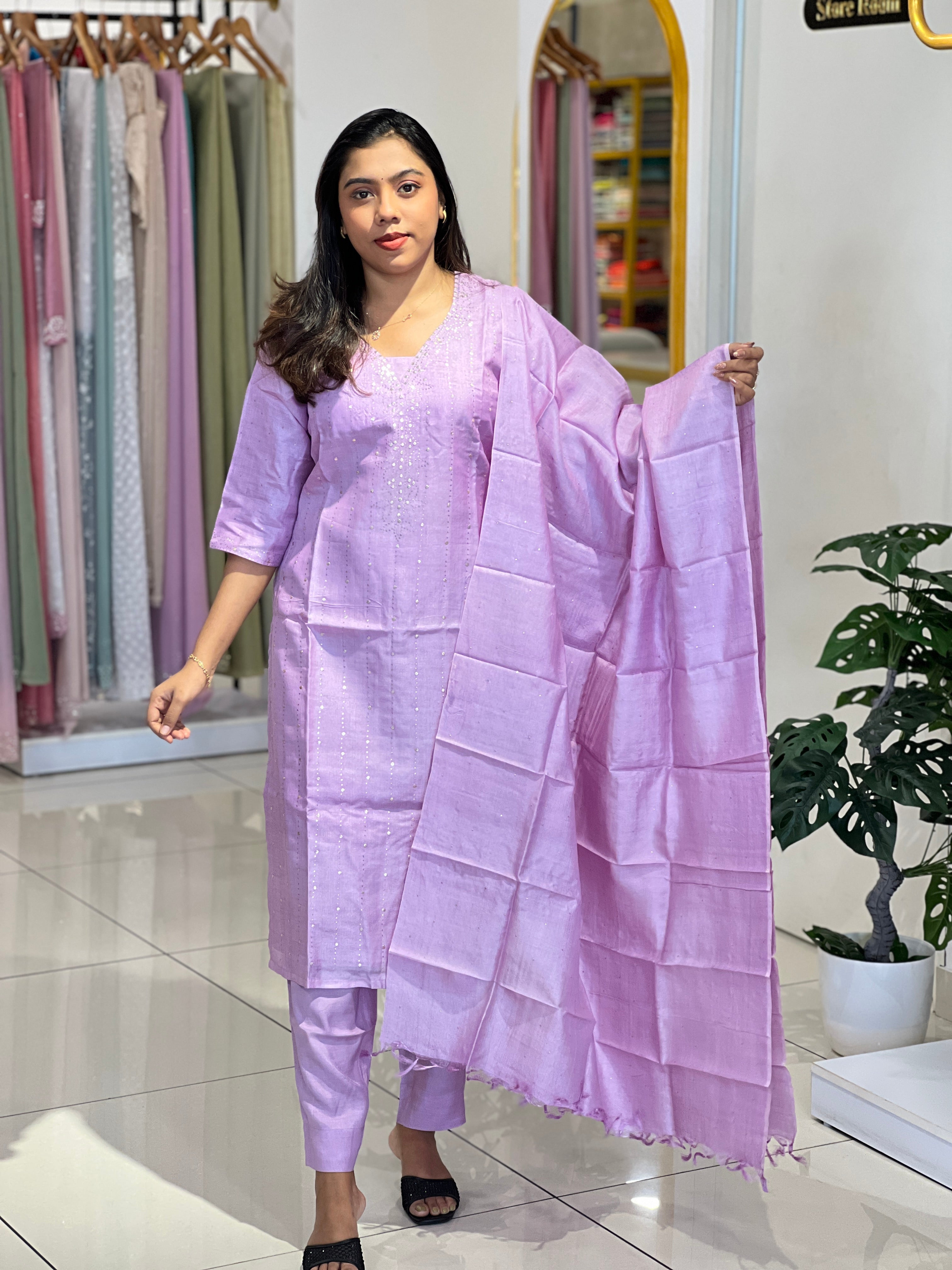 Mukaish Work Detailed Tussar Kurta Set | IHP104