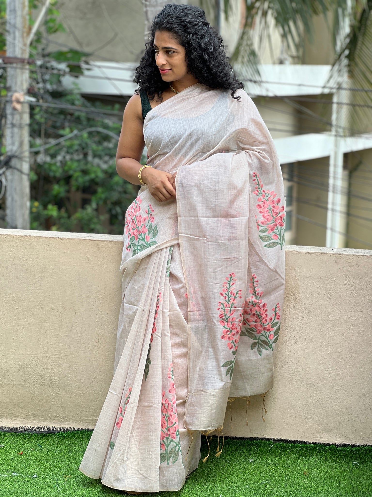 Best Printed Linen Off White Saree|SARV143651