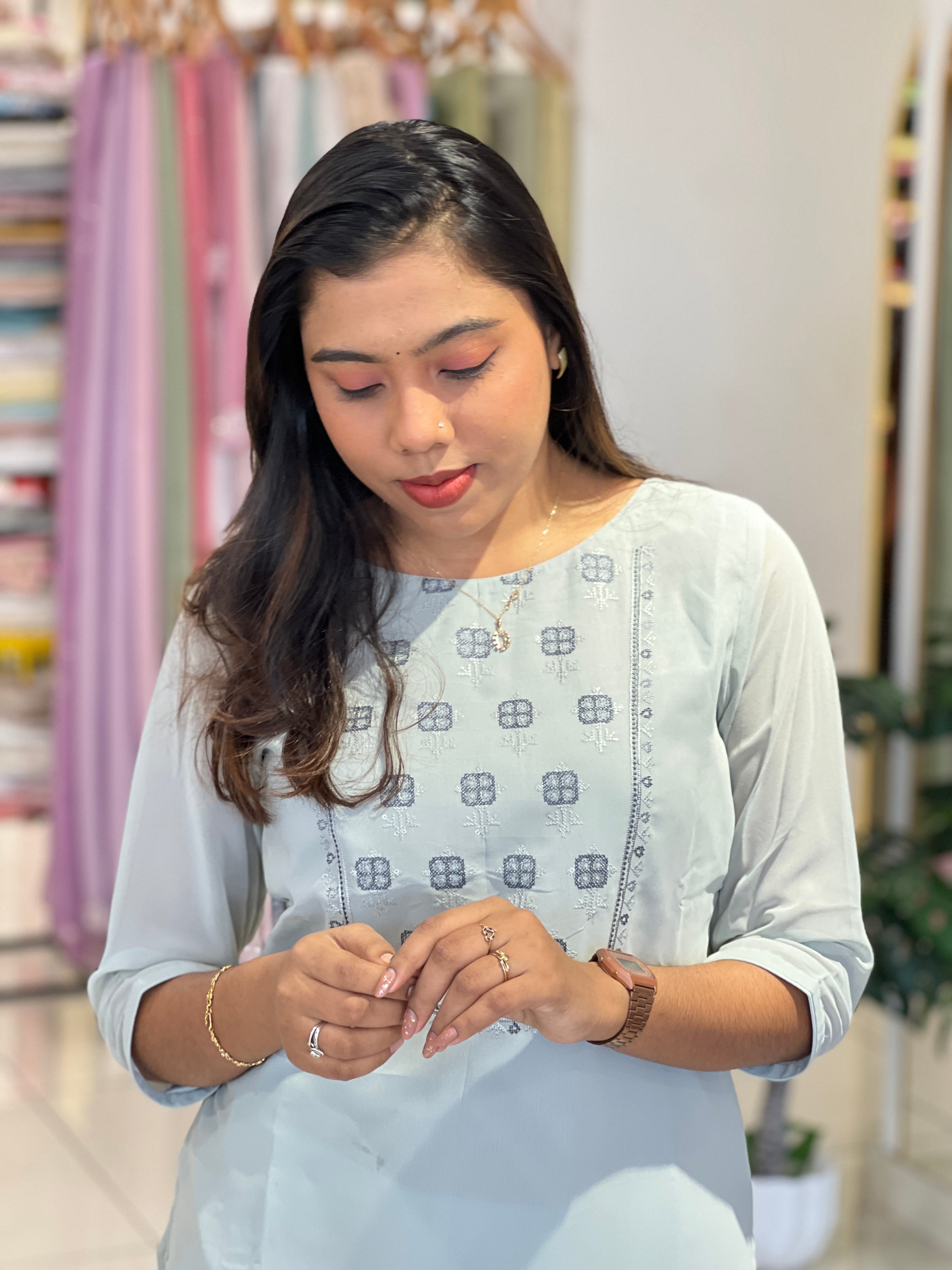 Machine Embroidered Georgette Kurta | IHP172
