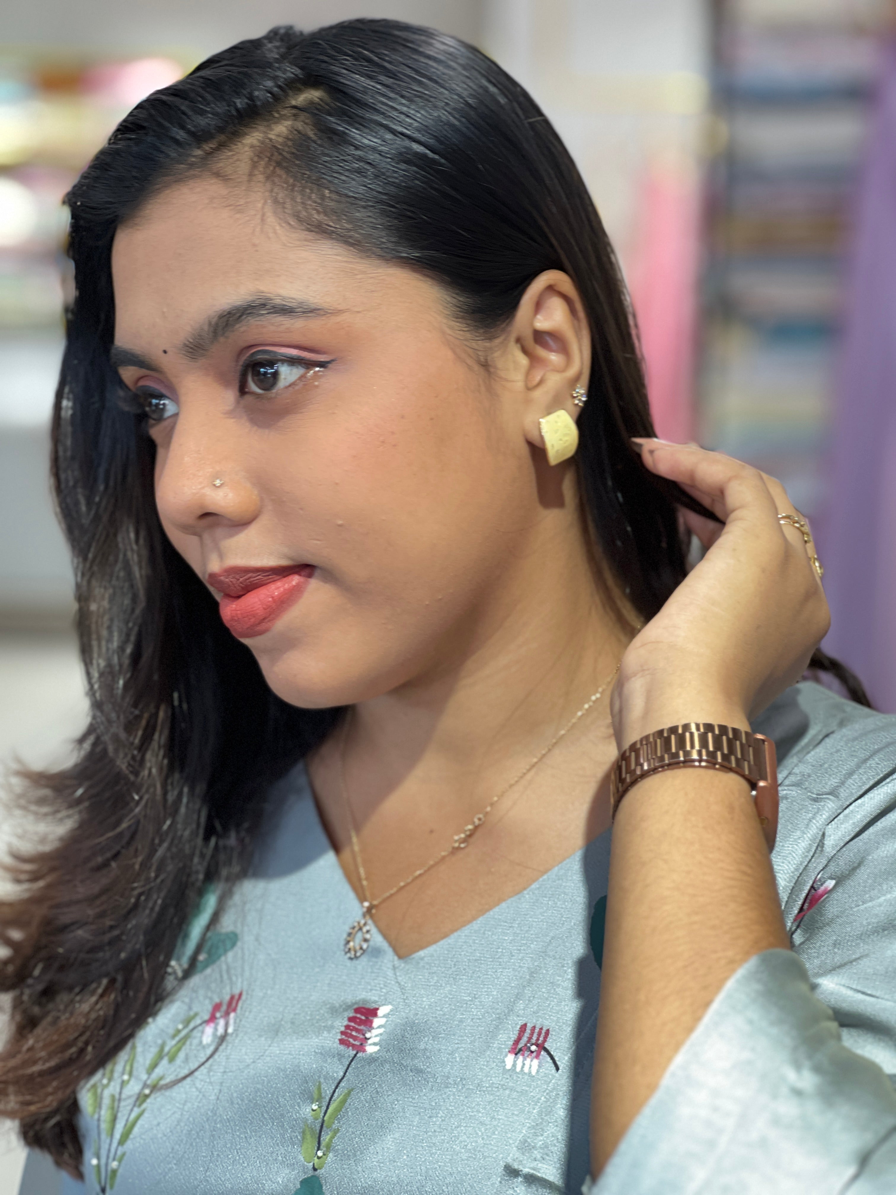 Pastel Luxe Geometric Studs | JE128