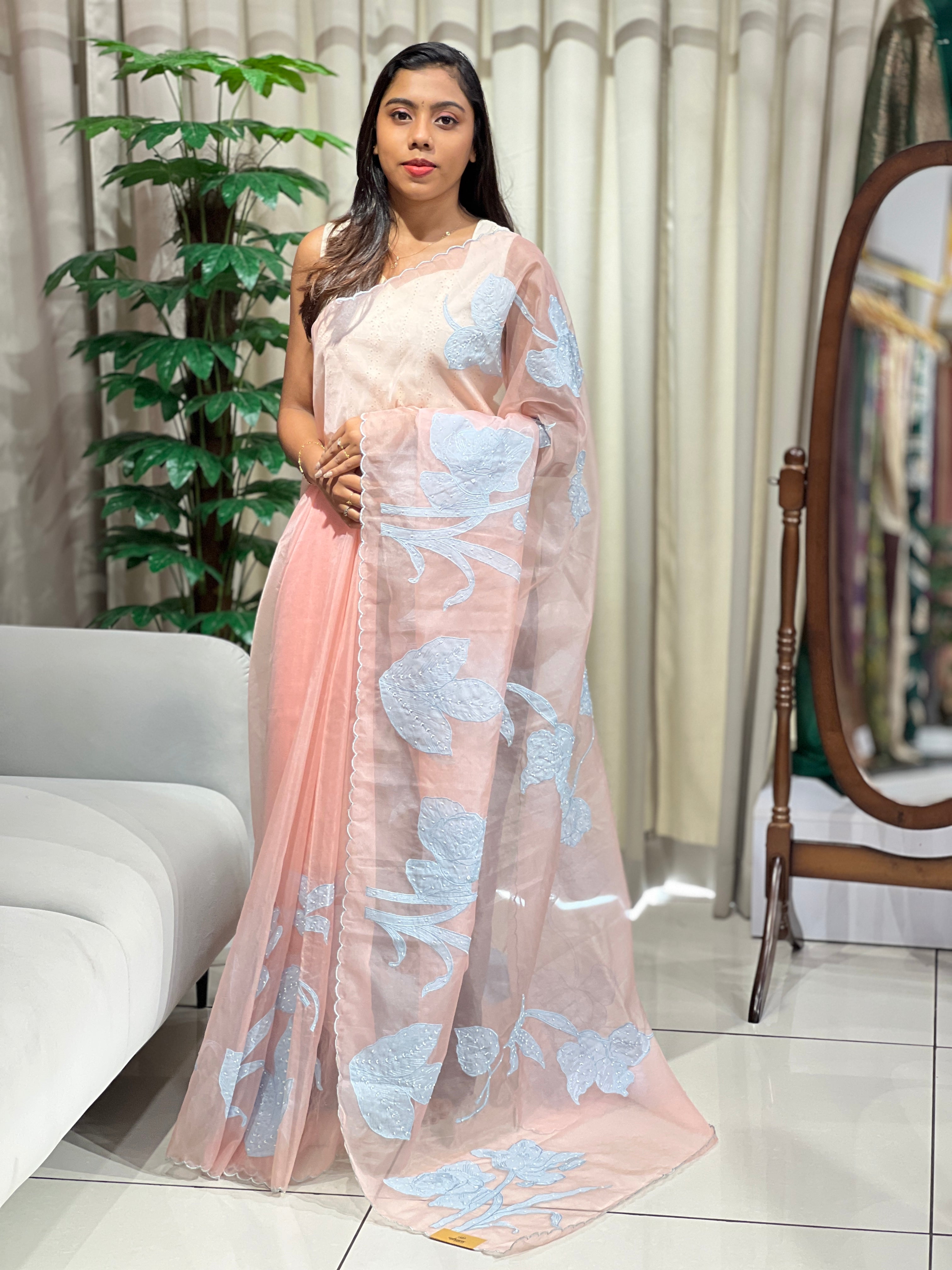 Floral Applique Patterned Organza Saree | MM338