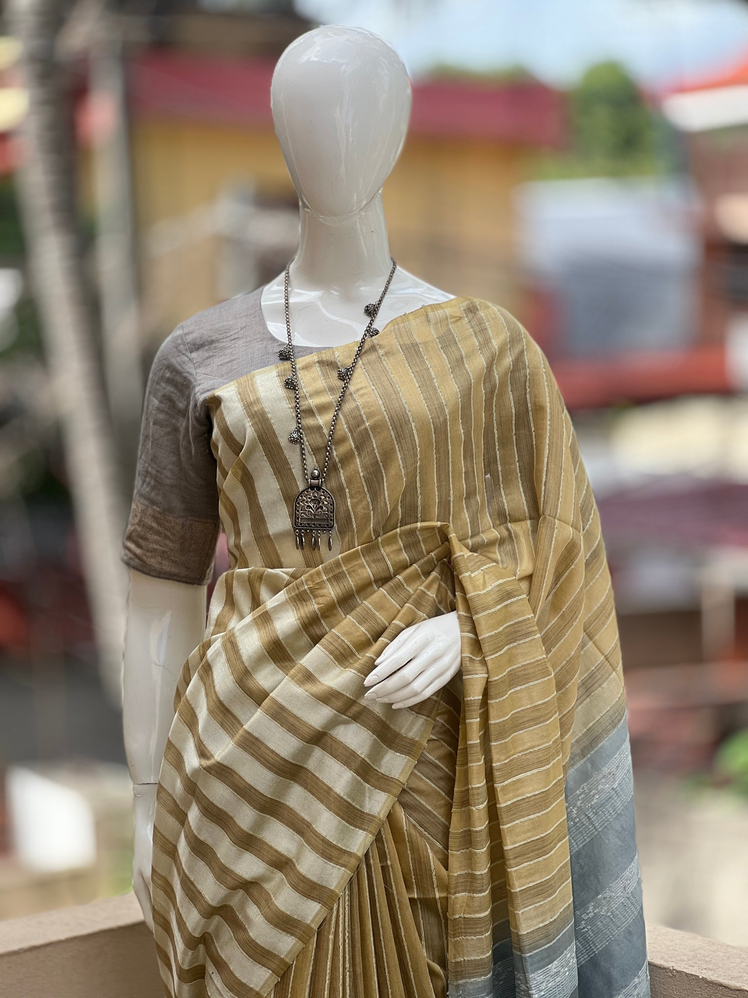 Cotton Khadi Handloom Saree - Byhand I Indian Ethnic Wear Online I  Sustainable Fashion I Handmade Clothes