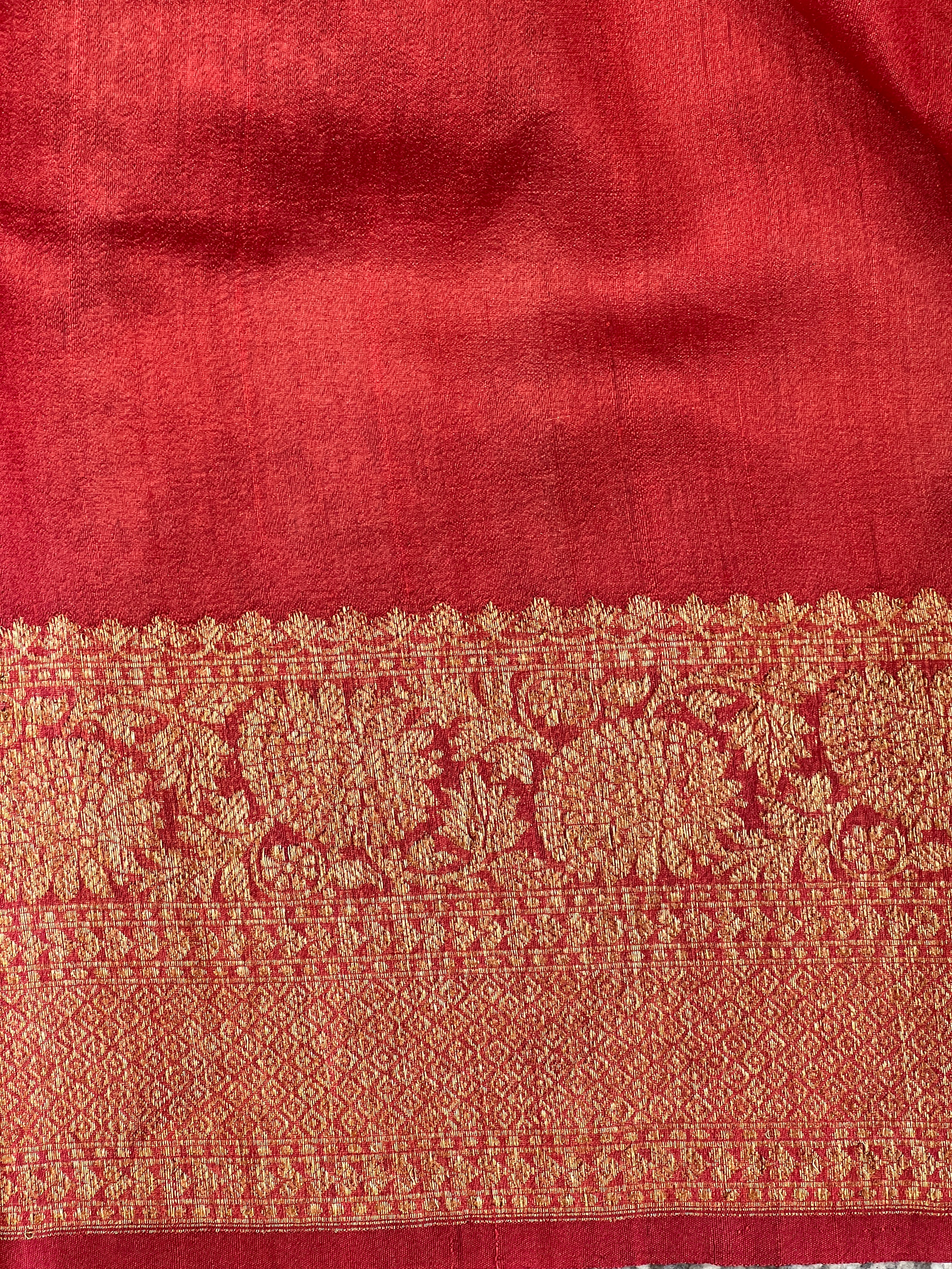 Golden Zari Butta Tussar Banarasi Saree | YNG733