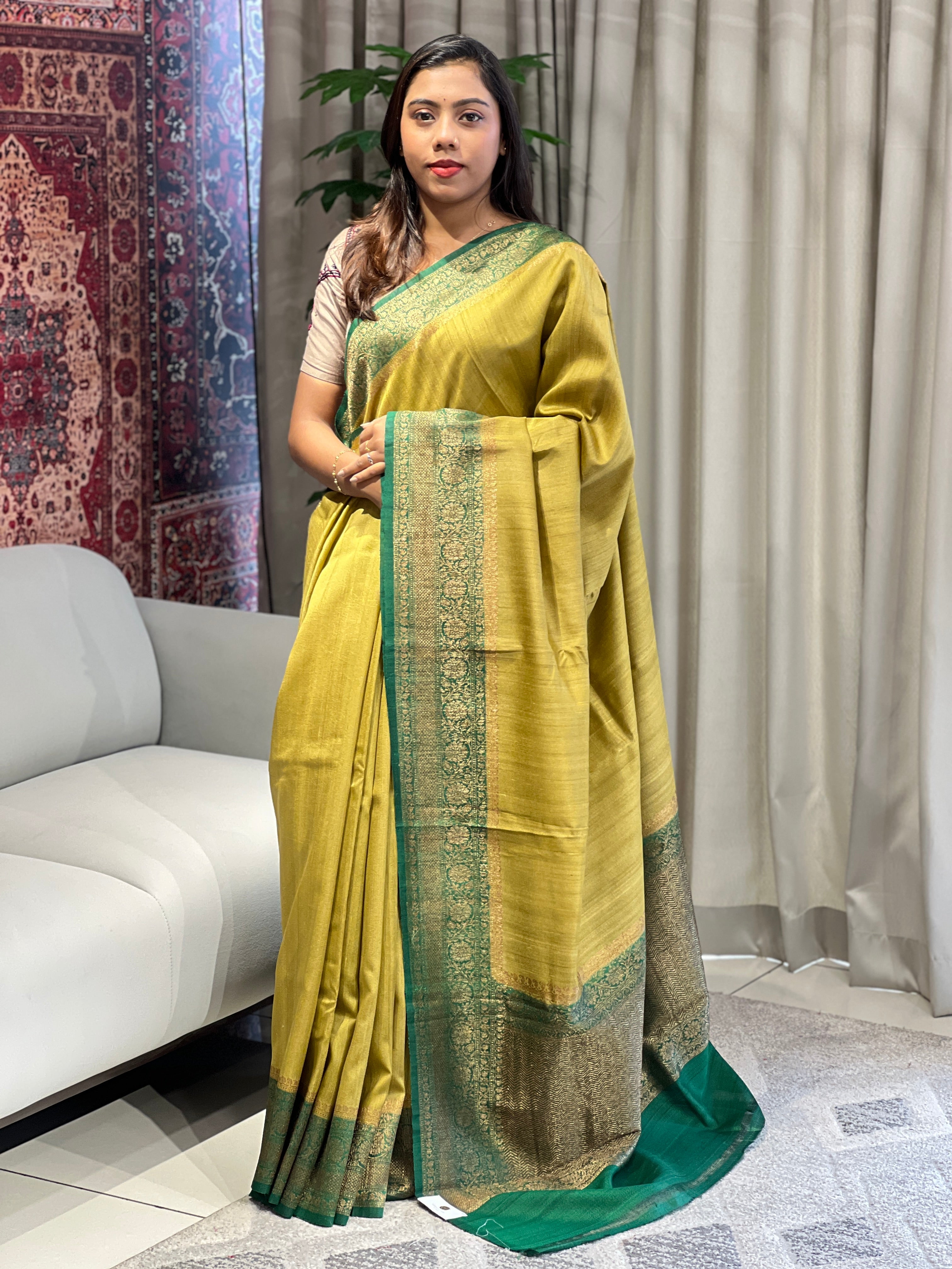 Zari And Thread Woven Tussar Banarasi Saree | YNG735