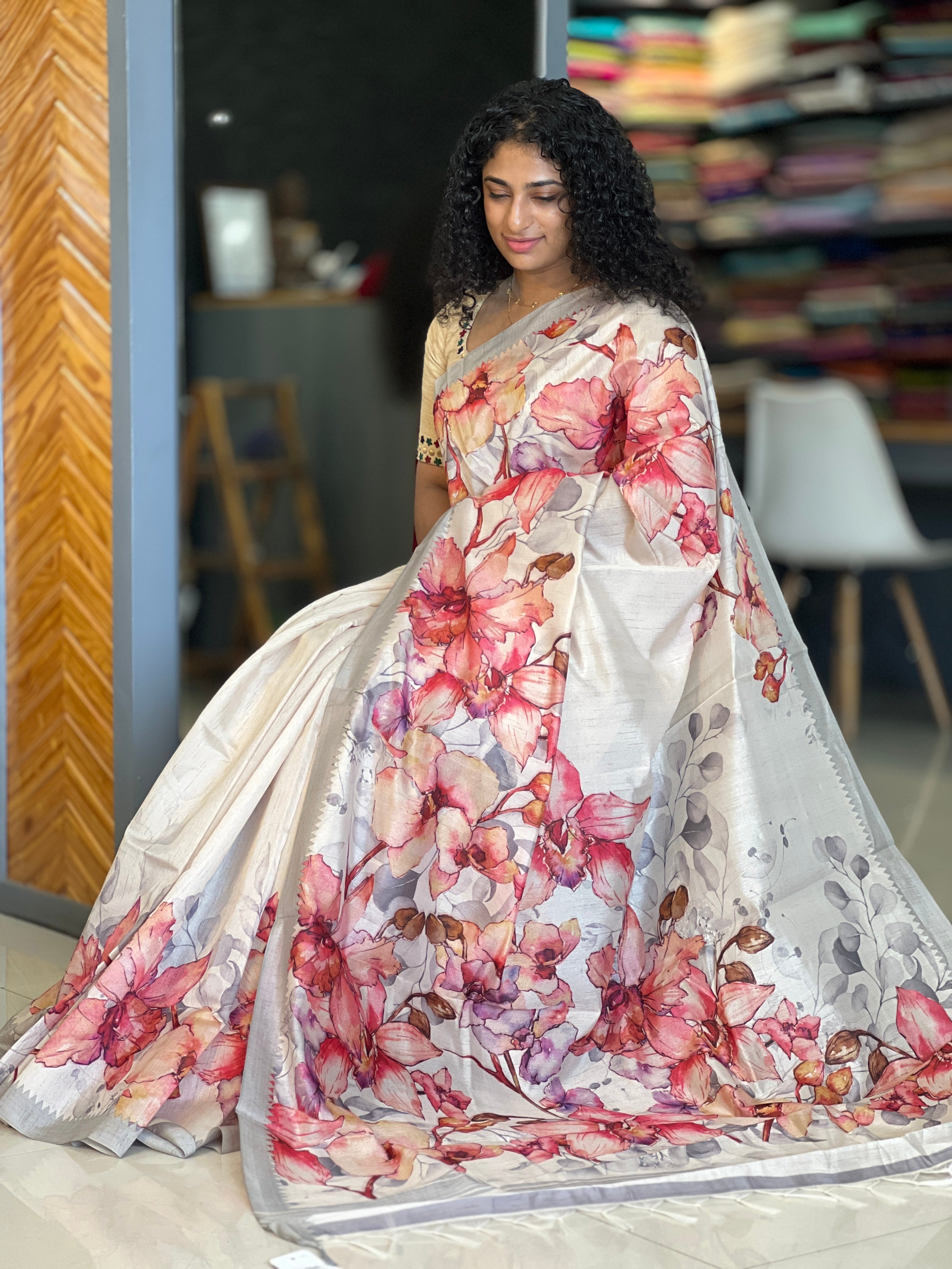 Floral Pattern Tussar Finish Saree | KSD135