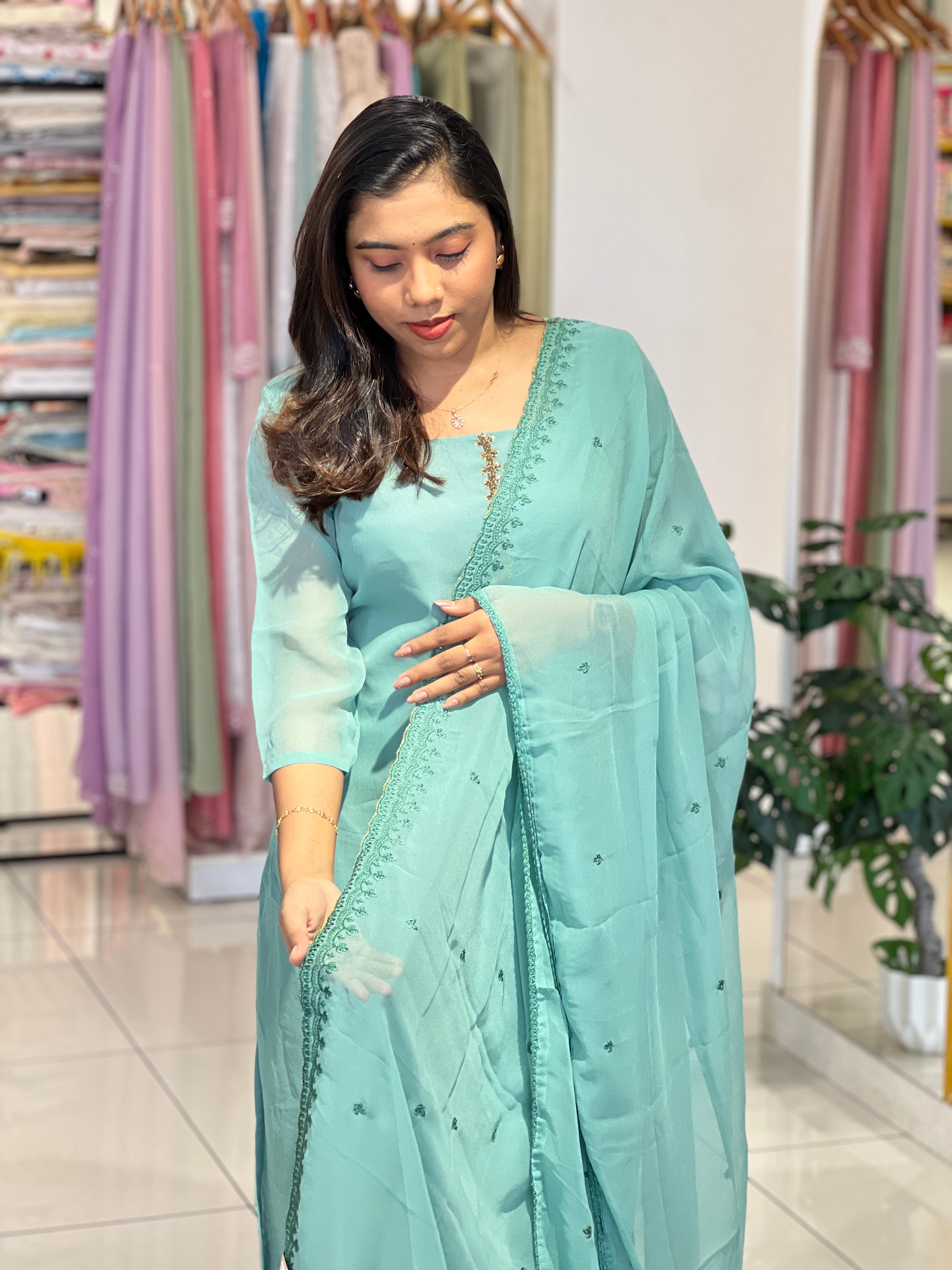 Hand Work Highlighted Georgette Kurta Set | IHP165