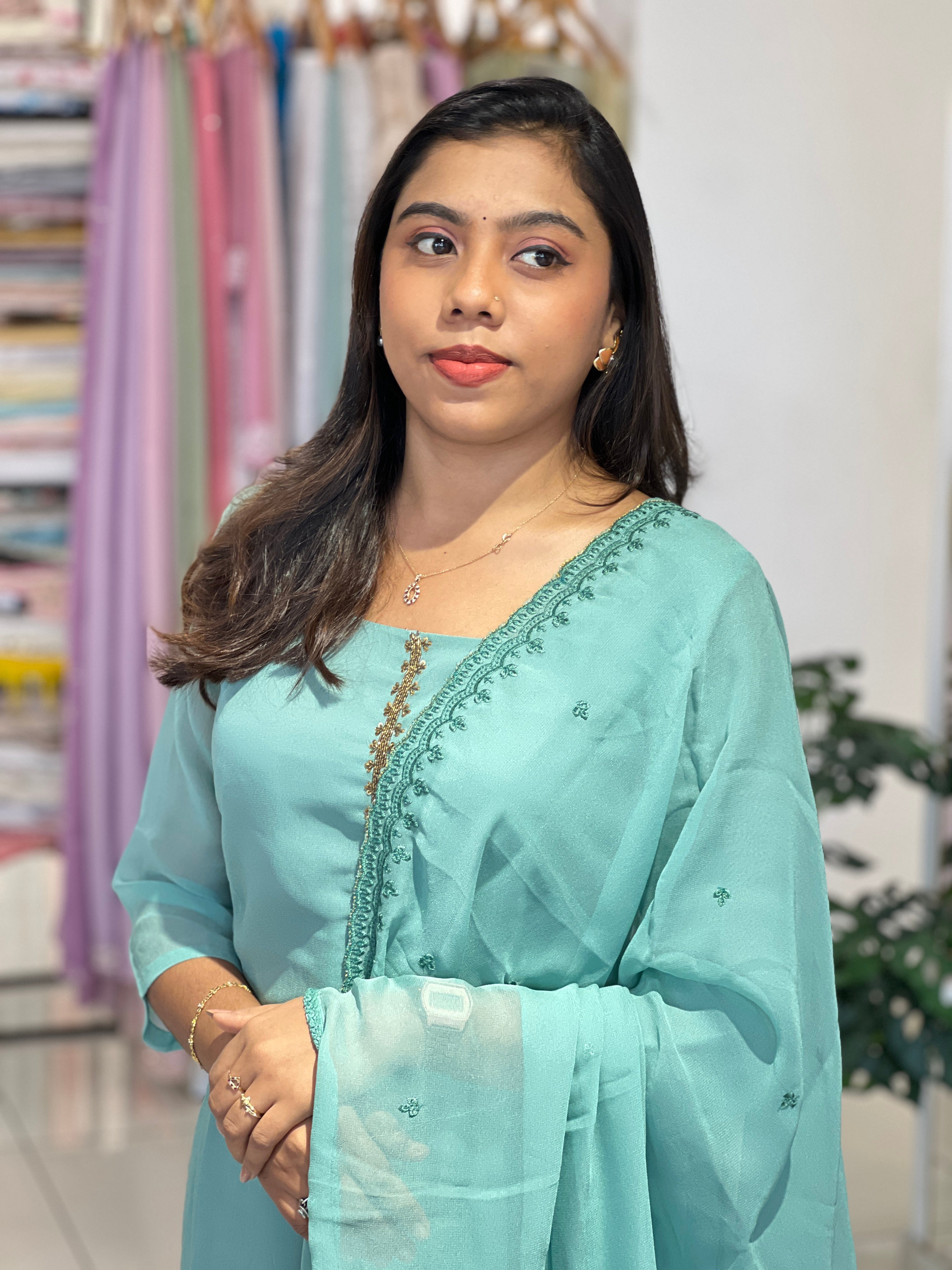 Hand Work Highlighted Georgette Kurta Set | IHP165