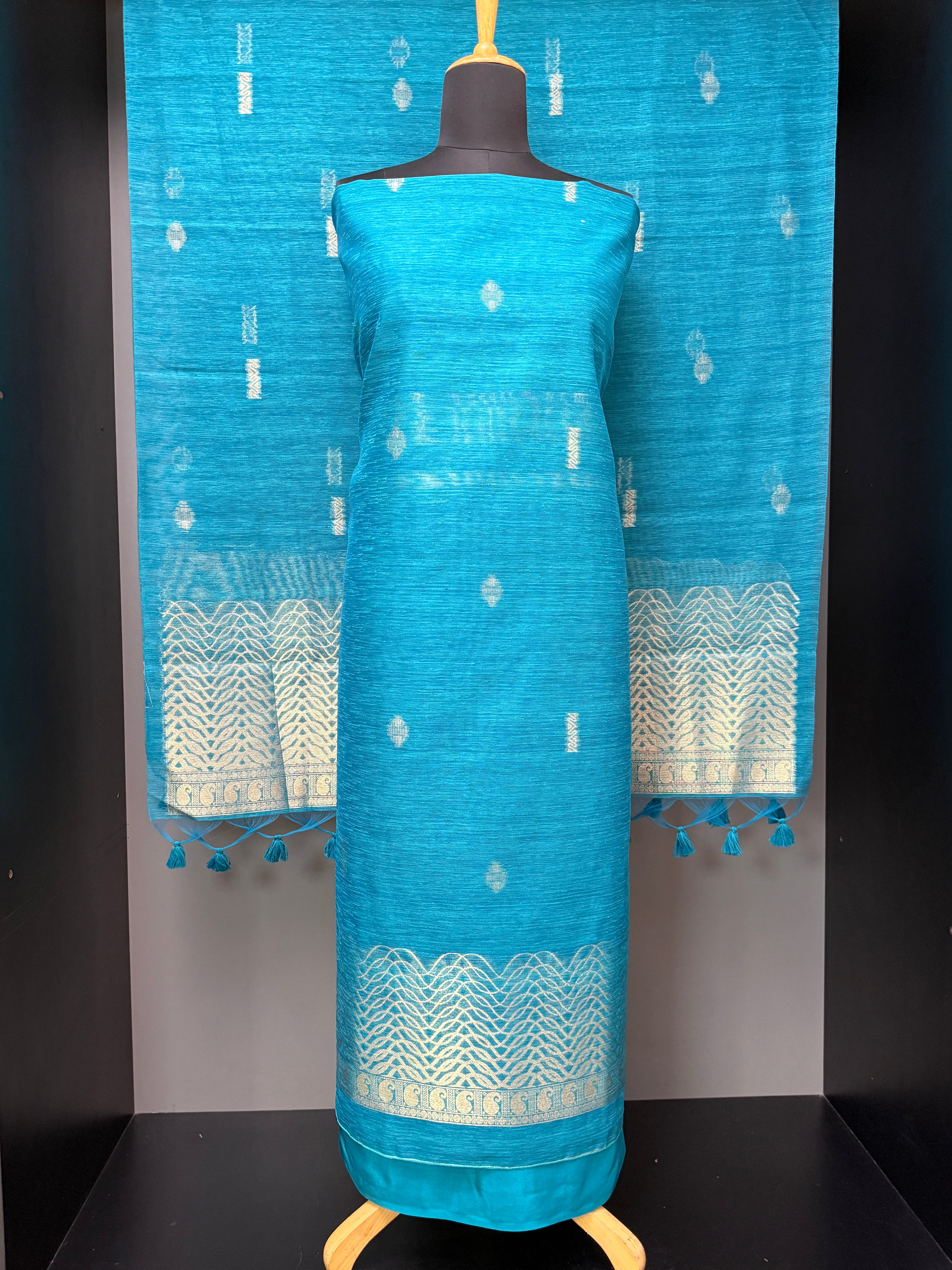 Banarasi Weaved Geecha Tussar Finish Salwar Set | LV385