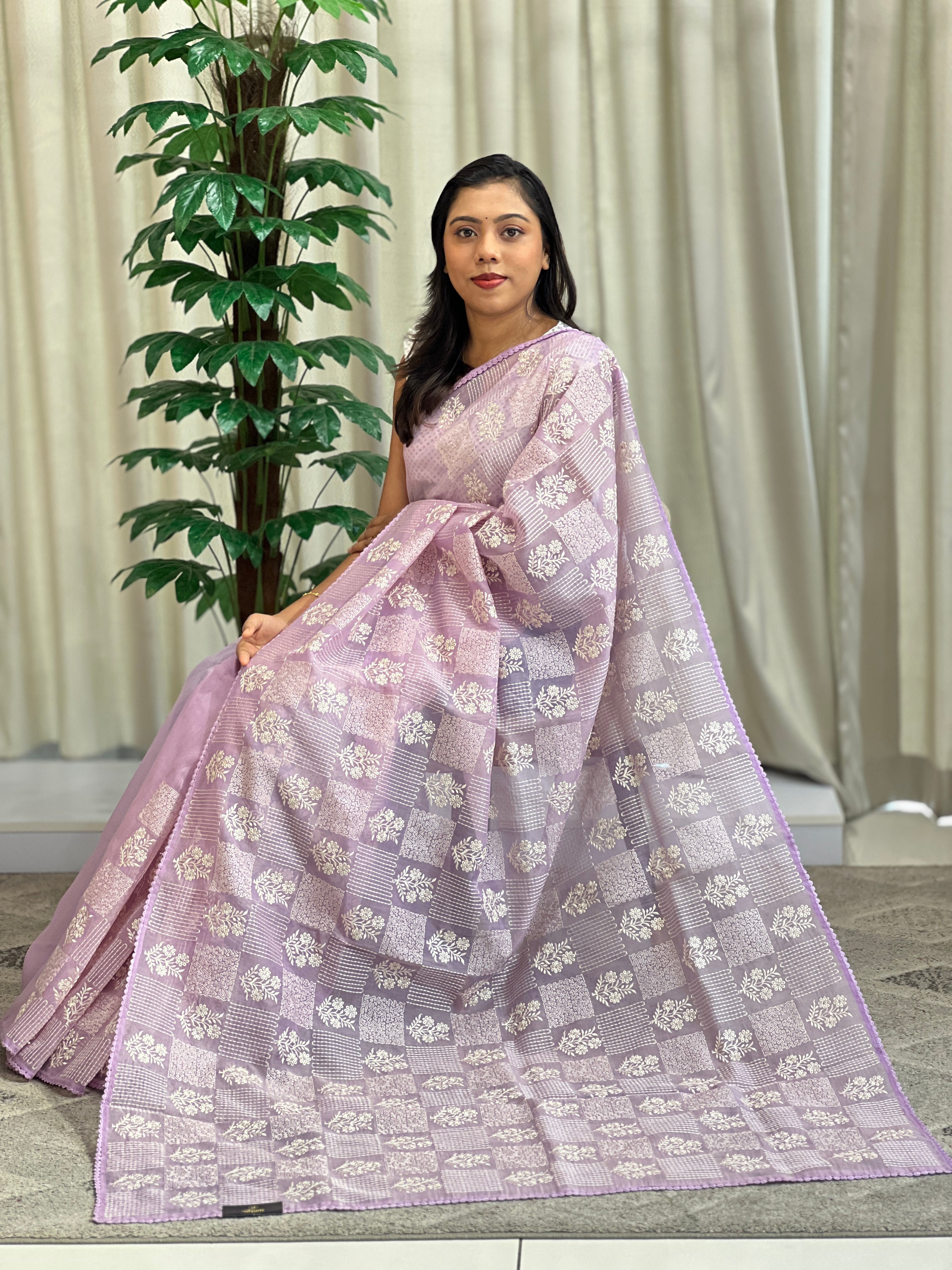 Embroidered Pattern Organza Saree | MB146